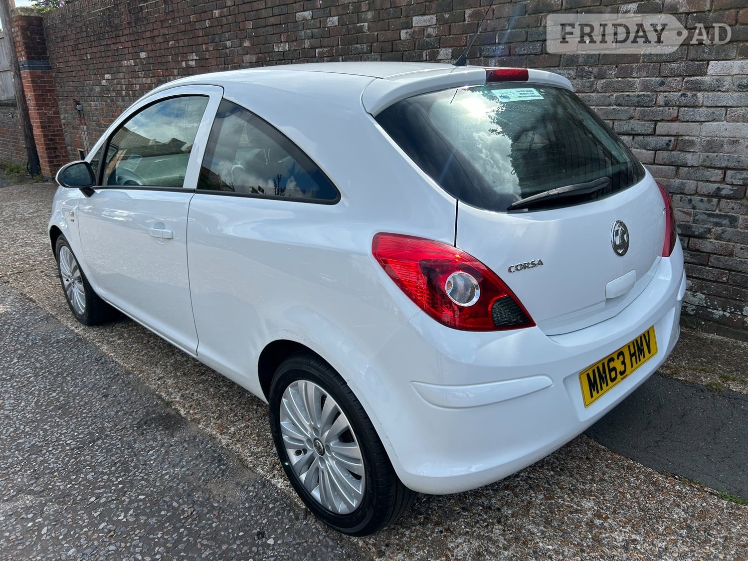 Vauxhall Corsa 2013 - Cars in Eastbourne