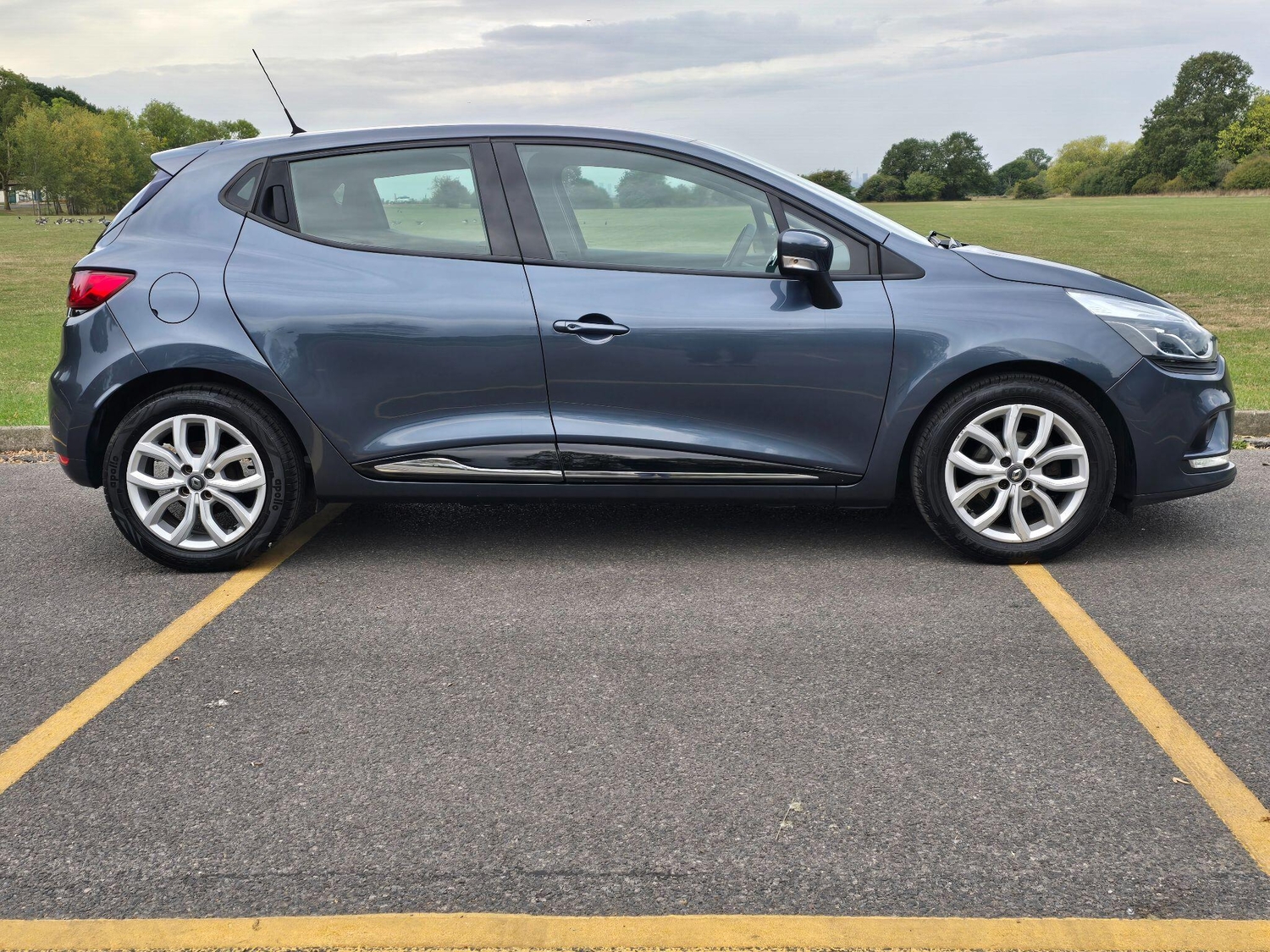 Renault Clio 2017 - Cars