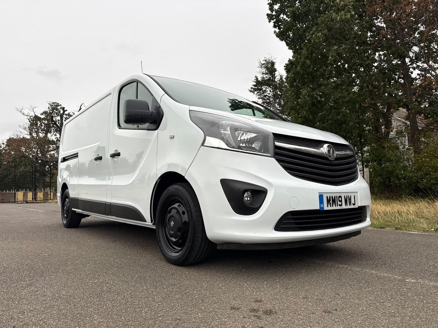 Vauxhall Vivaro 2019 - Vans & Commercial Vehicles