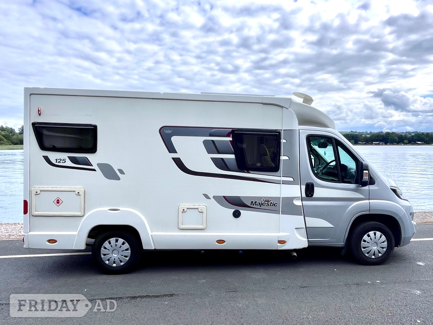 [ berth ]Elddis Majestic 125