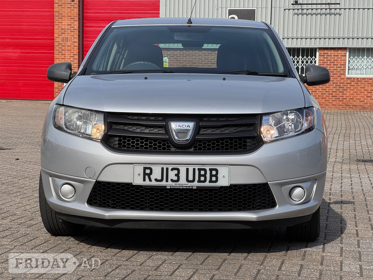 [ berth ]Dacia Sandero