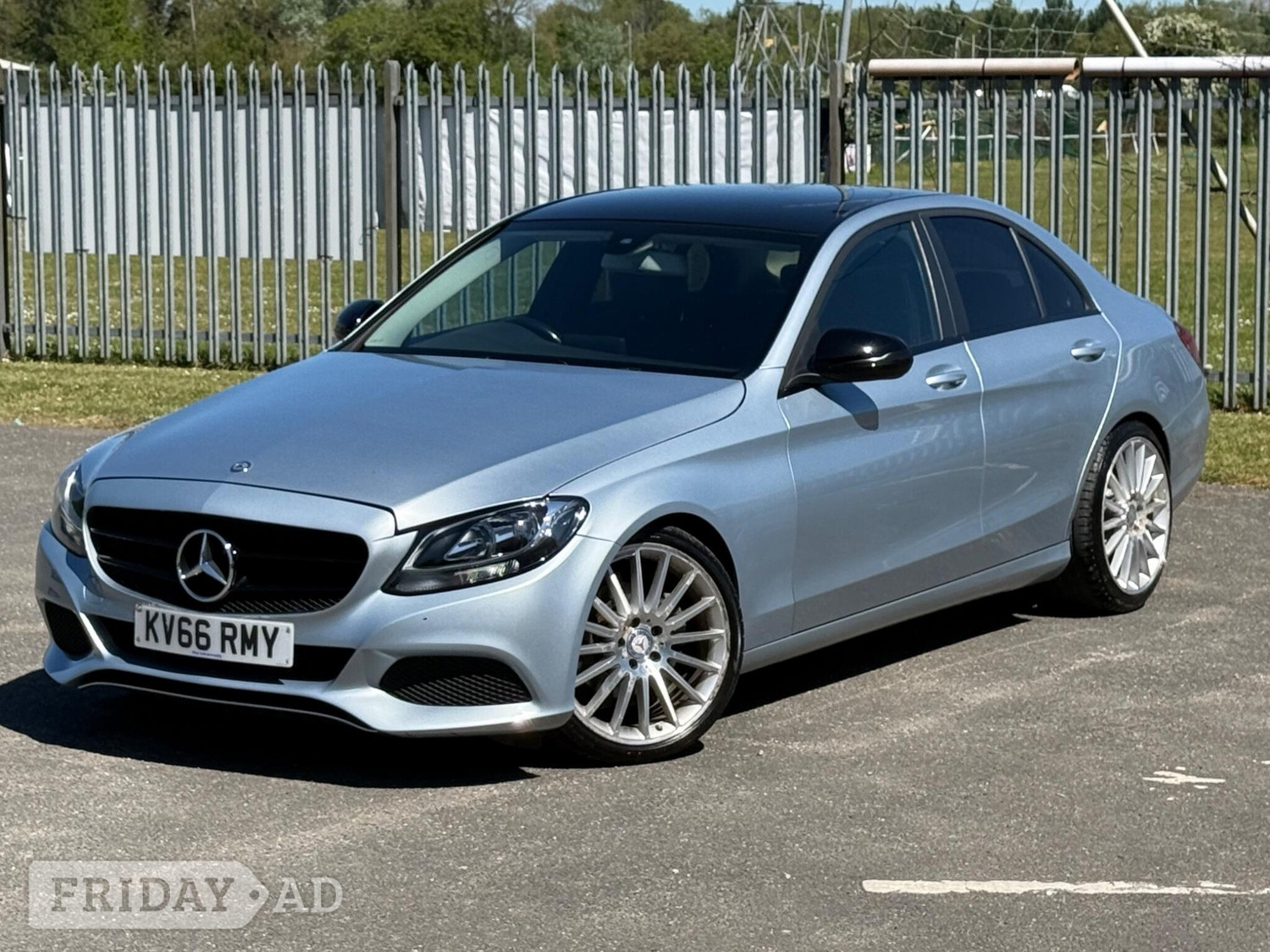 [ berth ]Mercedes-Benz C Class