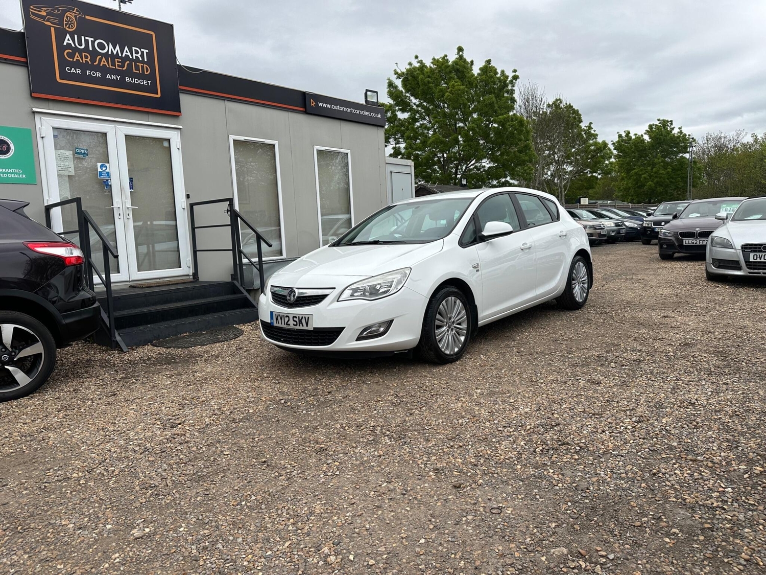 [ berth ]Vauxhall Astra