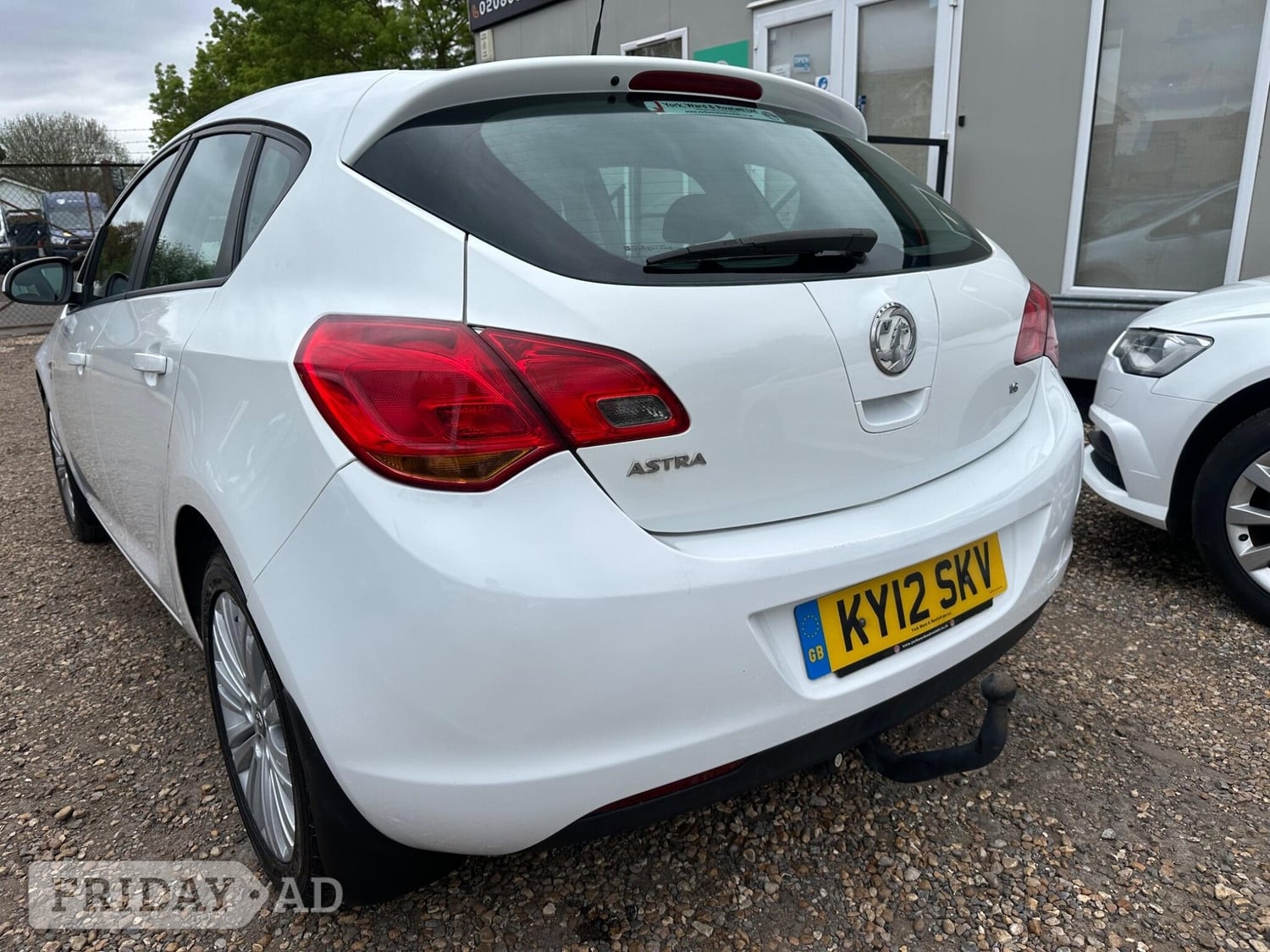 Vauxhall Astra 2012 - Cars in Sunbury-On-Thames