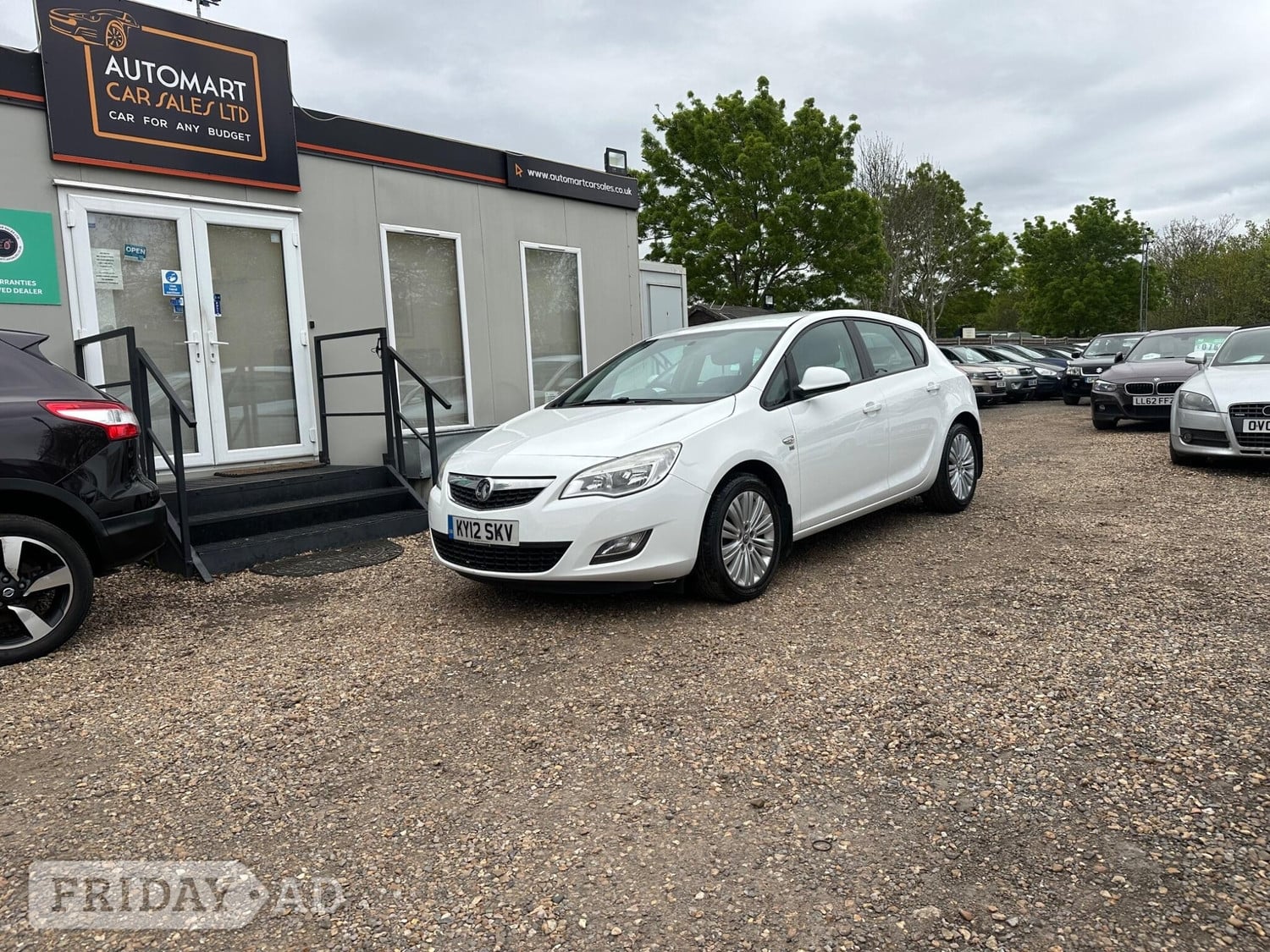 [ berth ]Vauxhall Astra