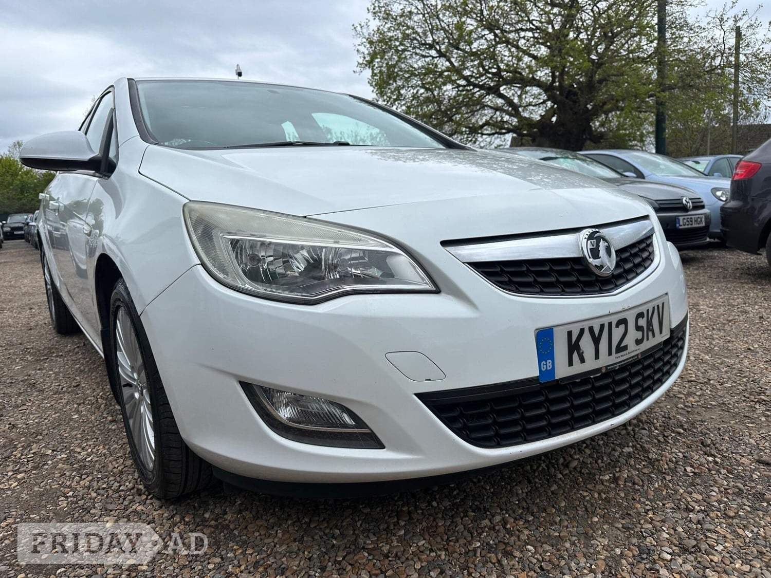 Vauxhall Astra 2012 - Cars