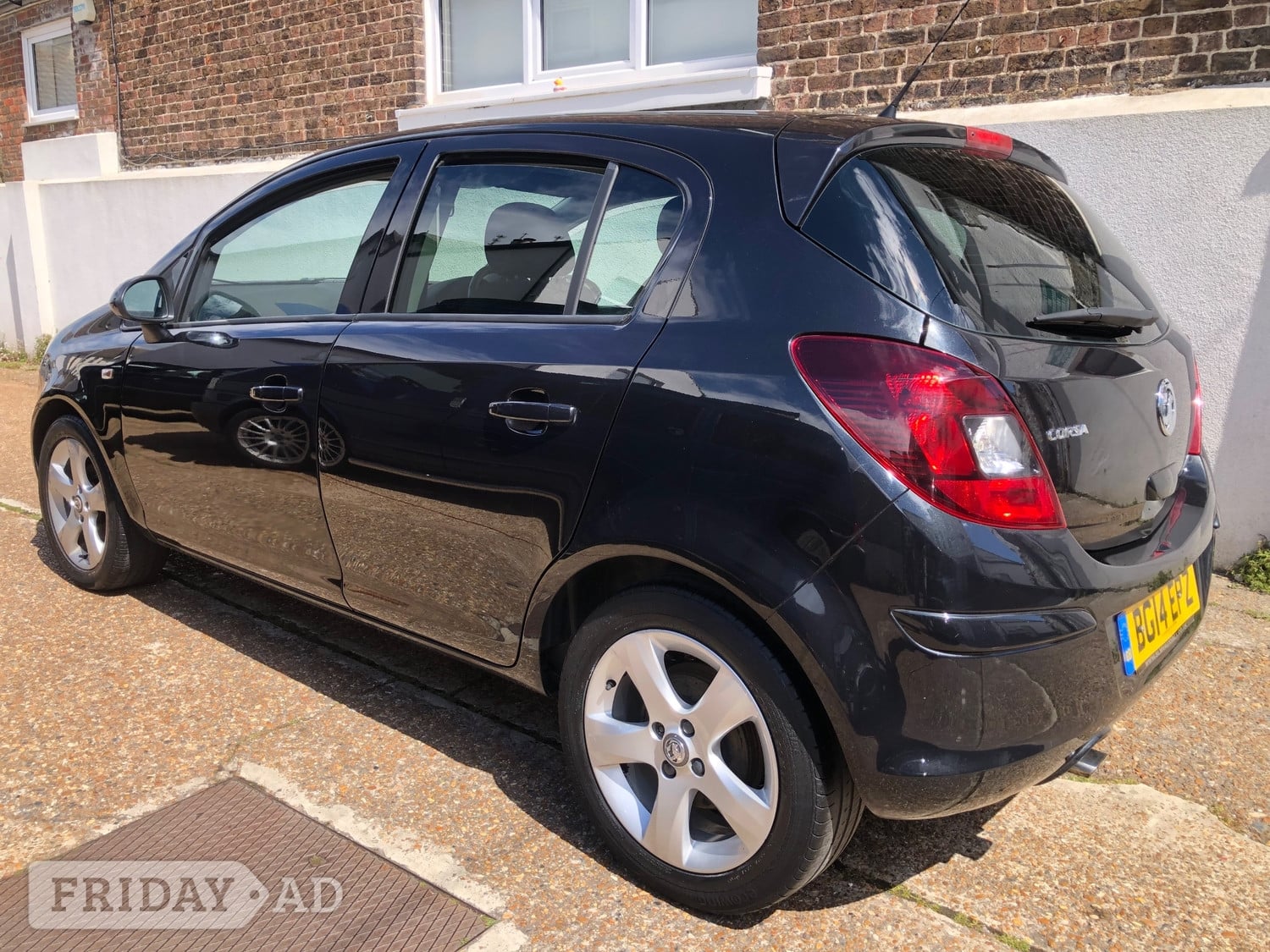 Vauxhall Corsa 2014 - Cars in Eastbourne