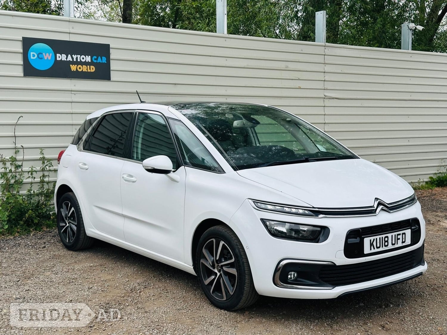 Citroen C4 Picasso 2018 - Cars in Hillingdon