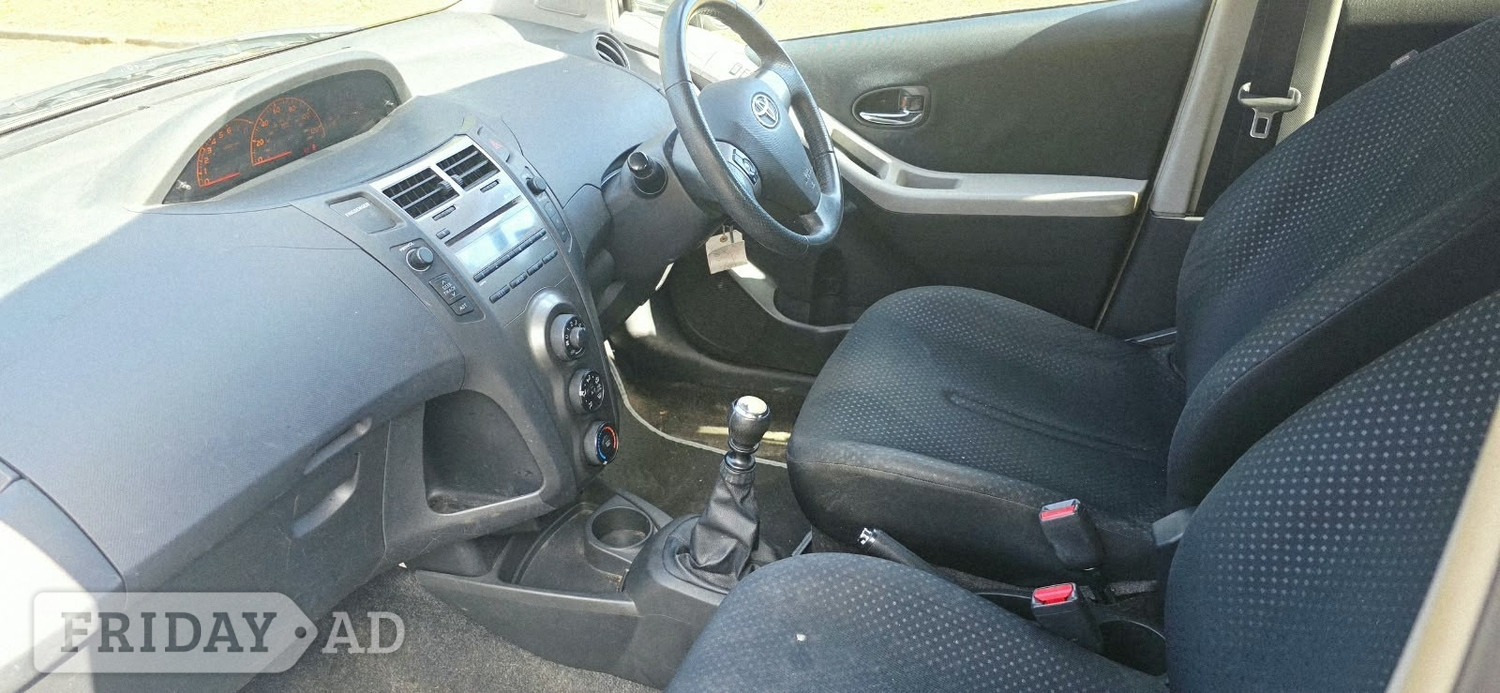 Toyota Yaris Sutton