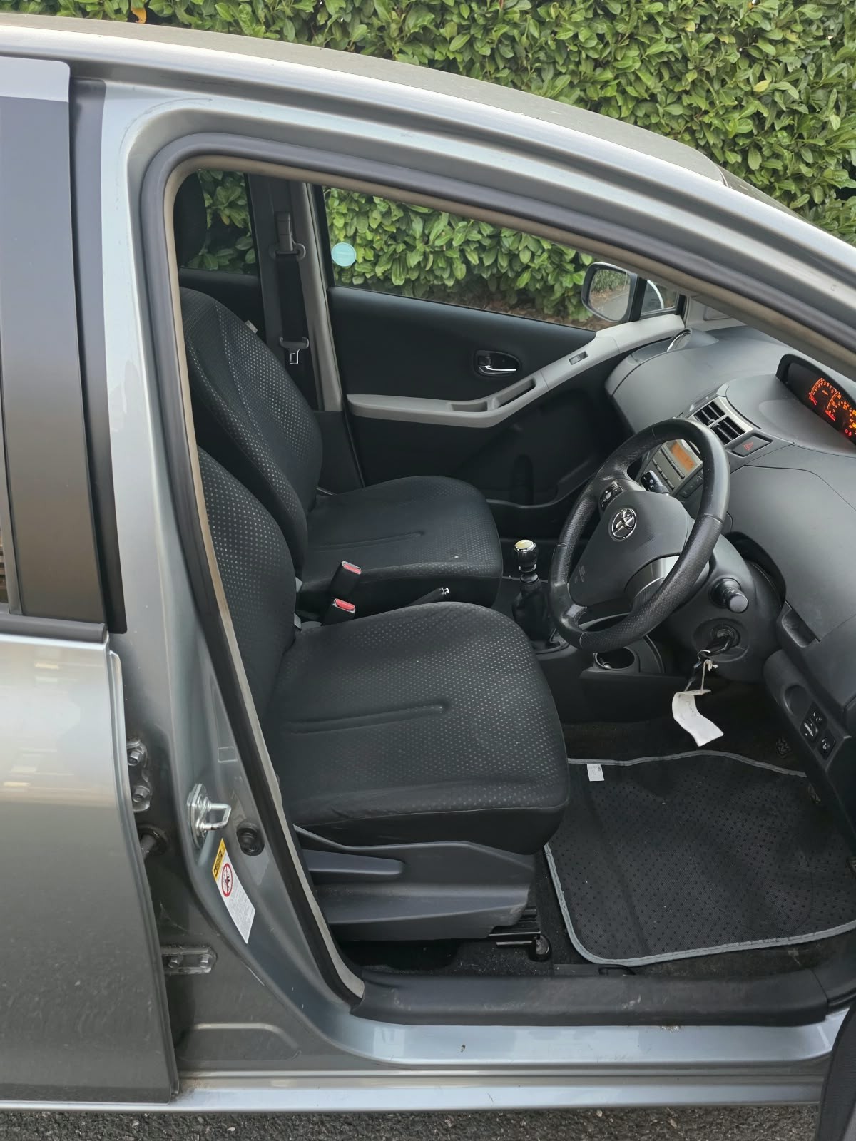 Toyota Yaris 2009 - Cars