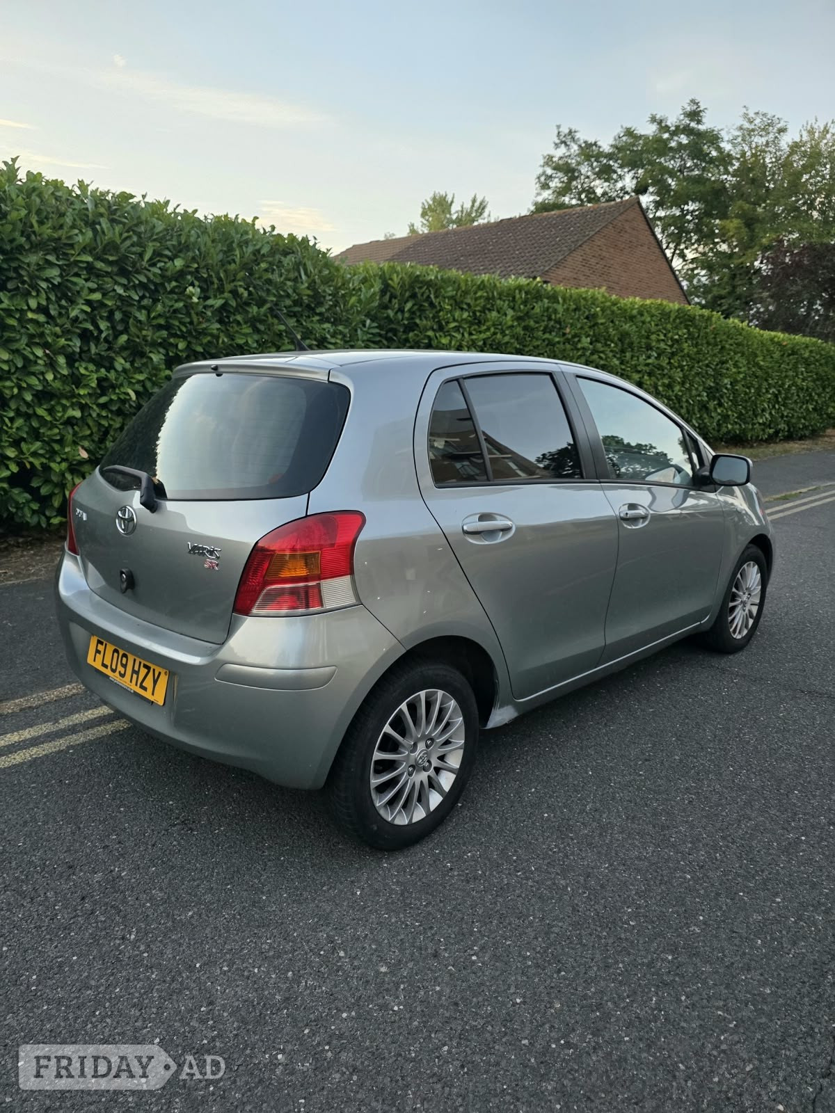 Toyota Yaris 2009 - Cars in Sutton