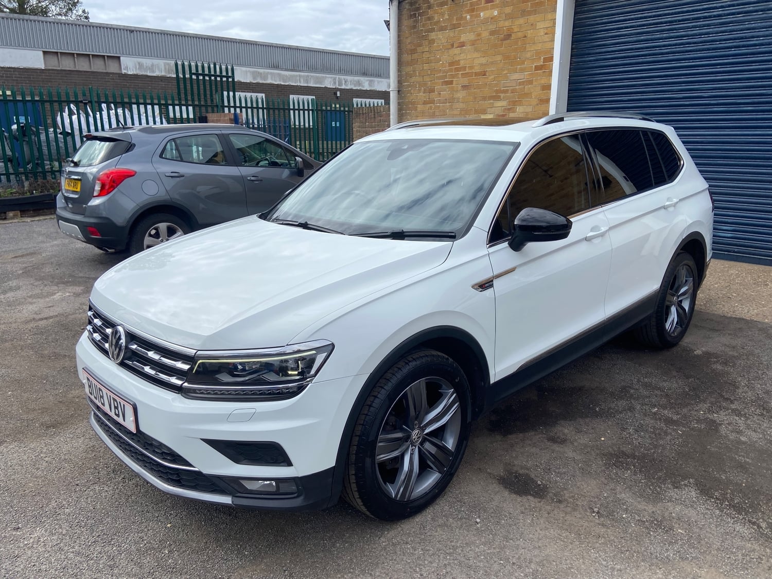 Volkswagen Tiguan 2018 - Cars in Worthing