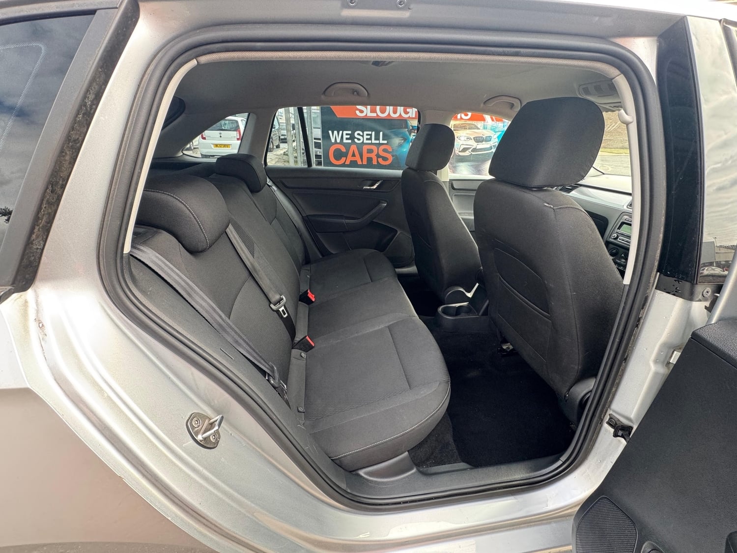 Skoda Rapid Spaceback 2014 - Cars