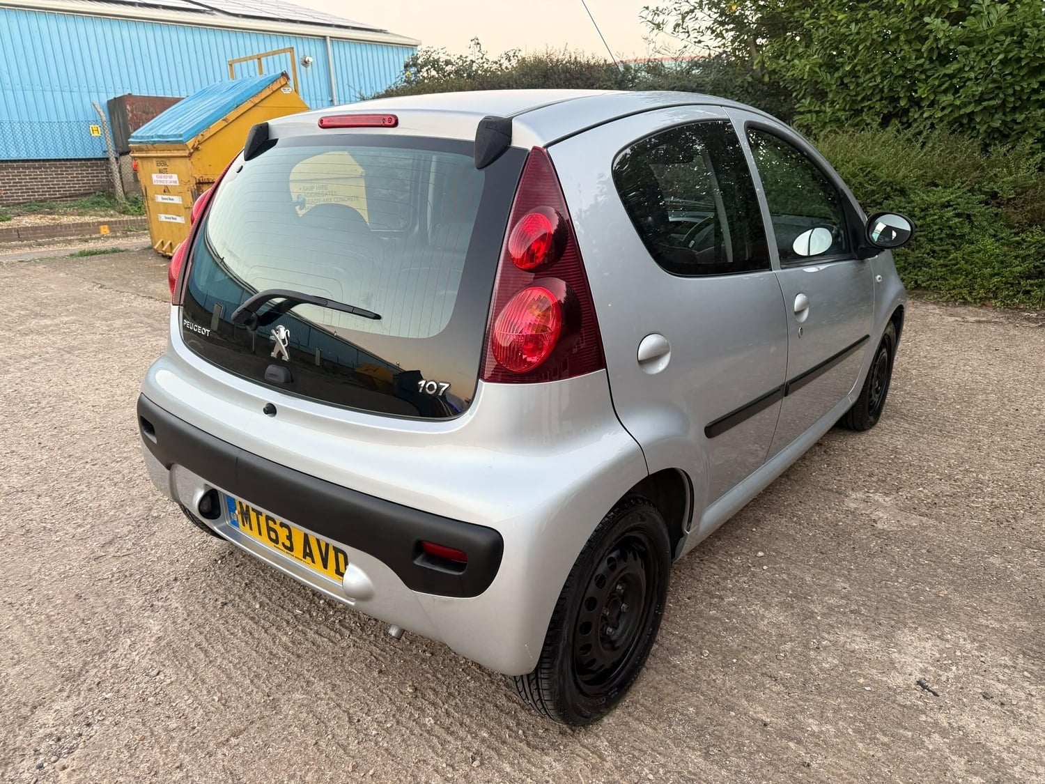Peugeot 107 2013 - Cars