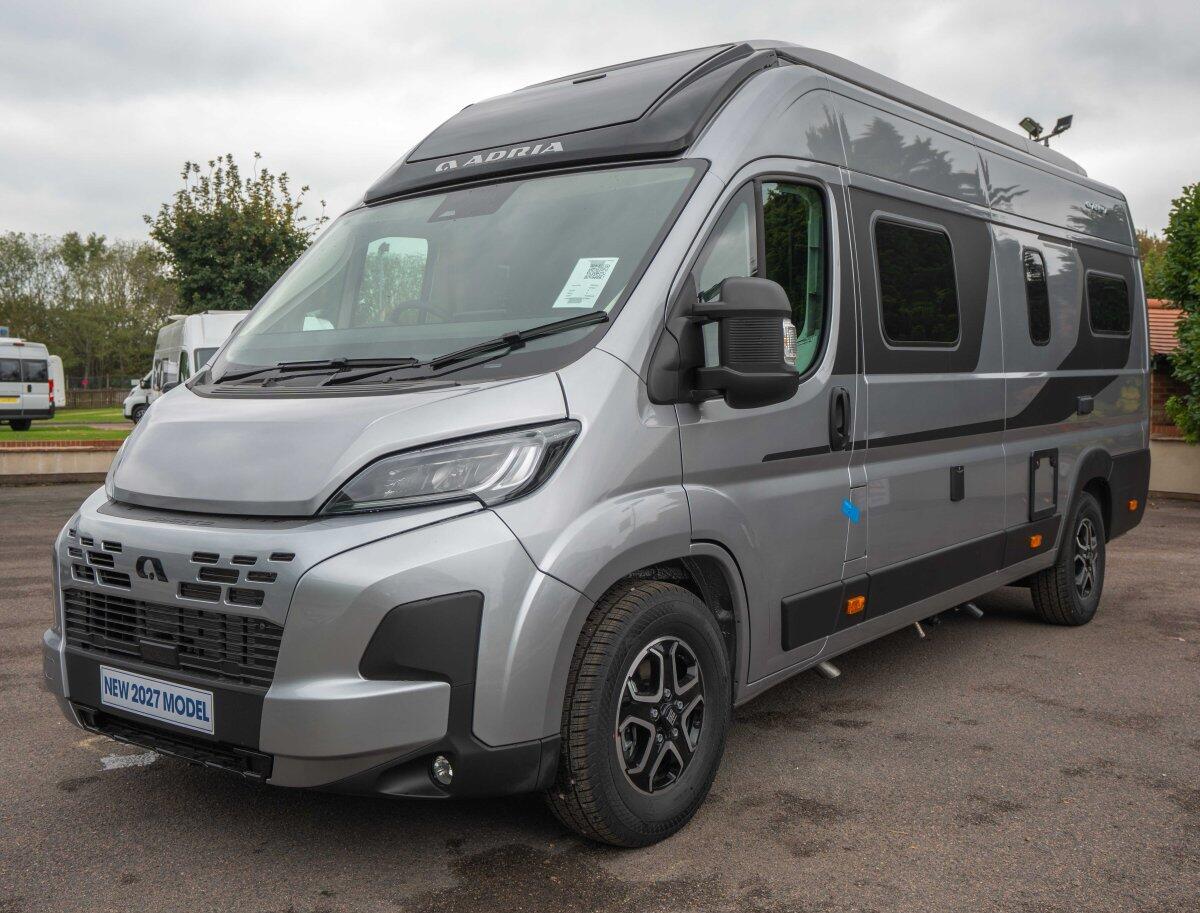 Adria Twin Supreme 640 SGX Pop Top 180BHP Auto Fiat 180  for sale - Motorhomes & Caravans in Newark