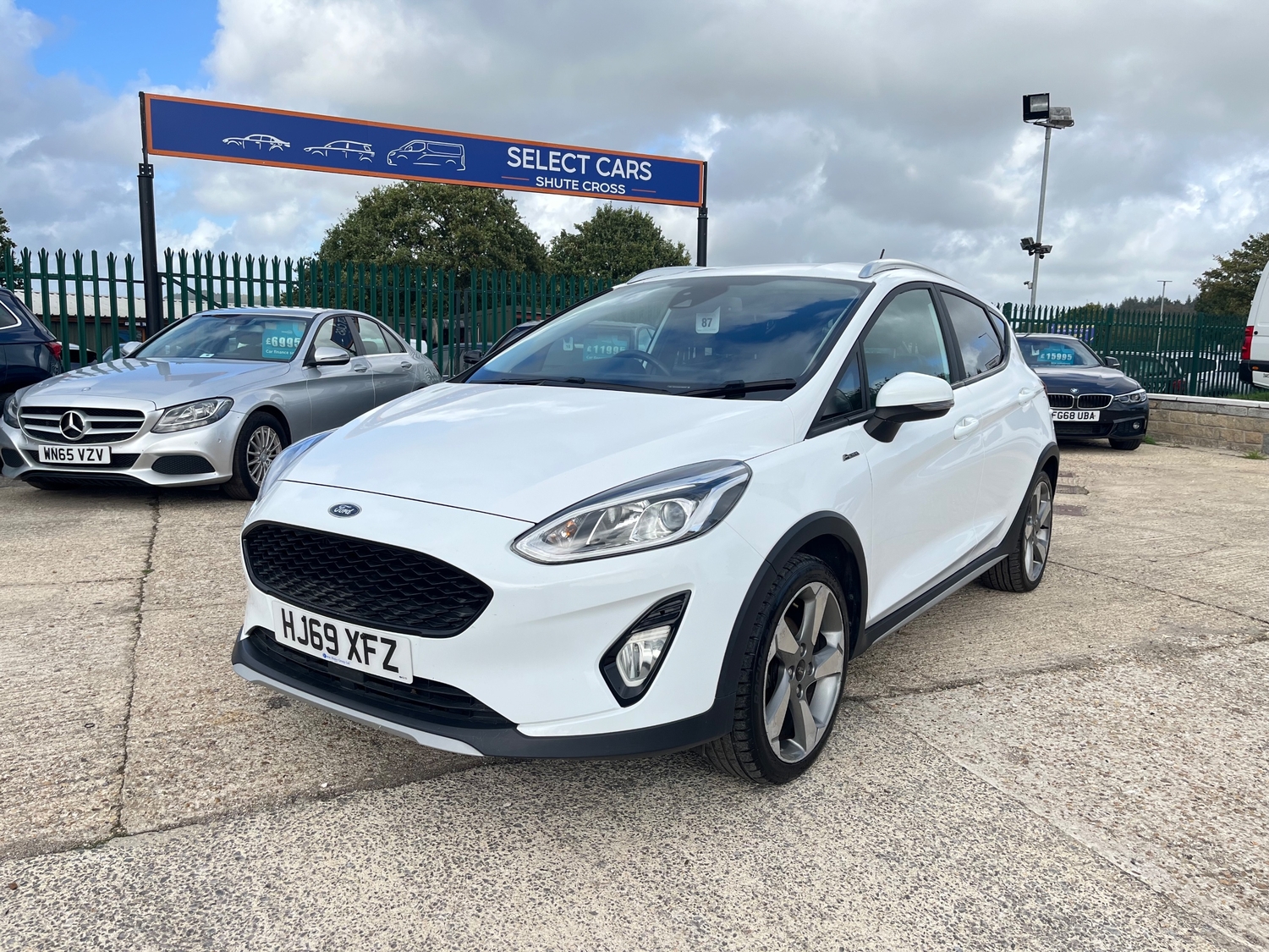 Ford Fiesta 2020 - Cars