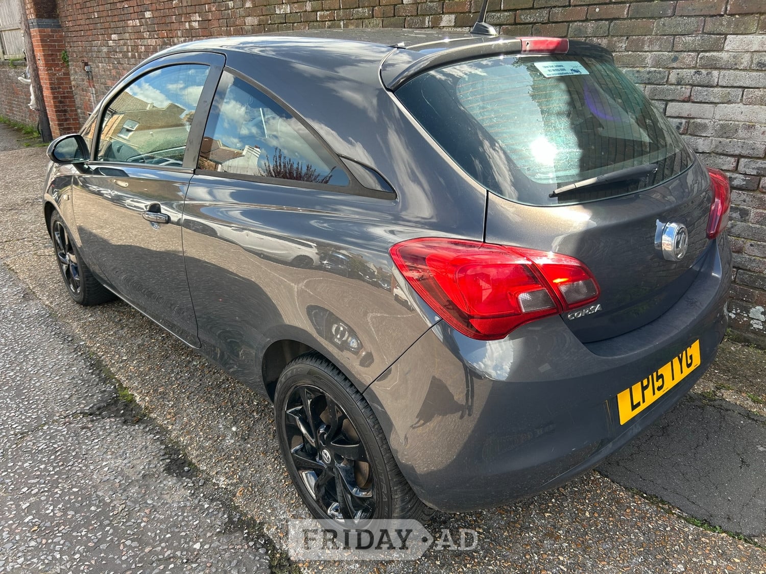 Vauxhall Corsa 2015 - Cars in Eastbourne