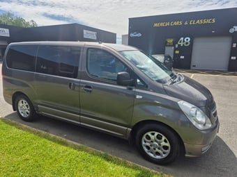 Hyundai i800 2012