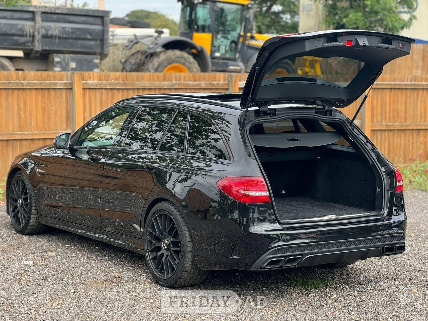 Mercedes-Benz C Class 2018 - Cars in St. Albans