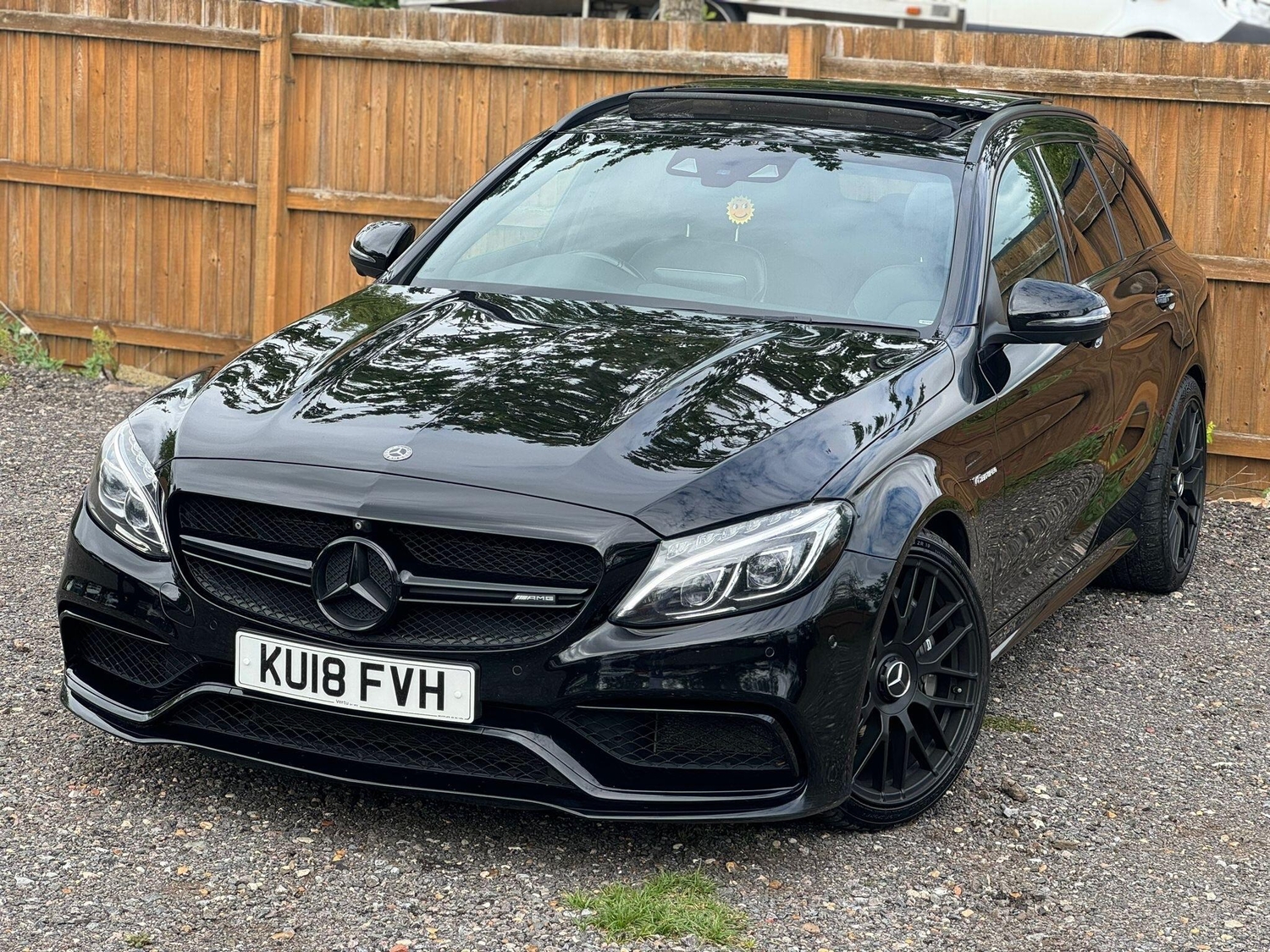 [ berth ]Mercedes-Benz C Class
