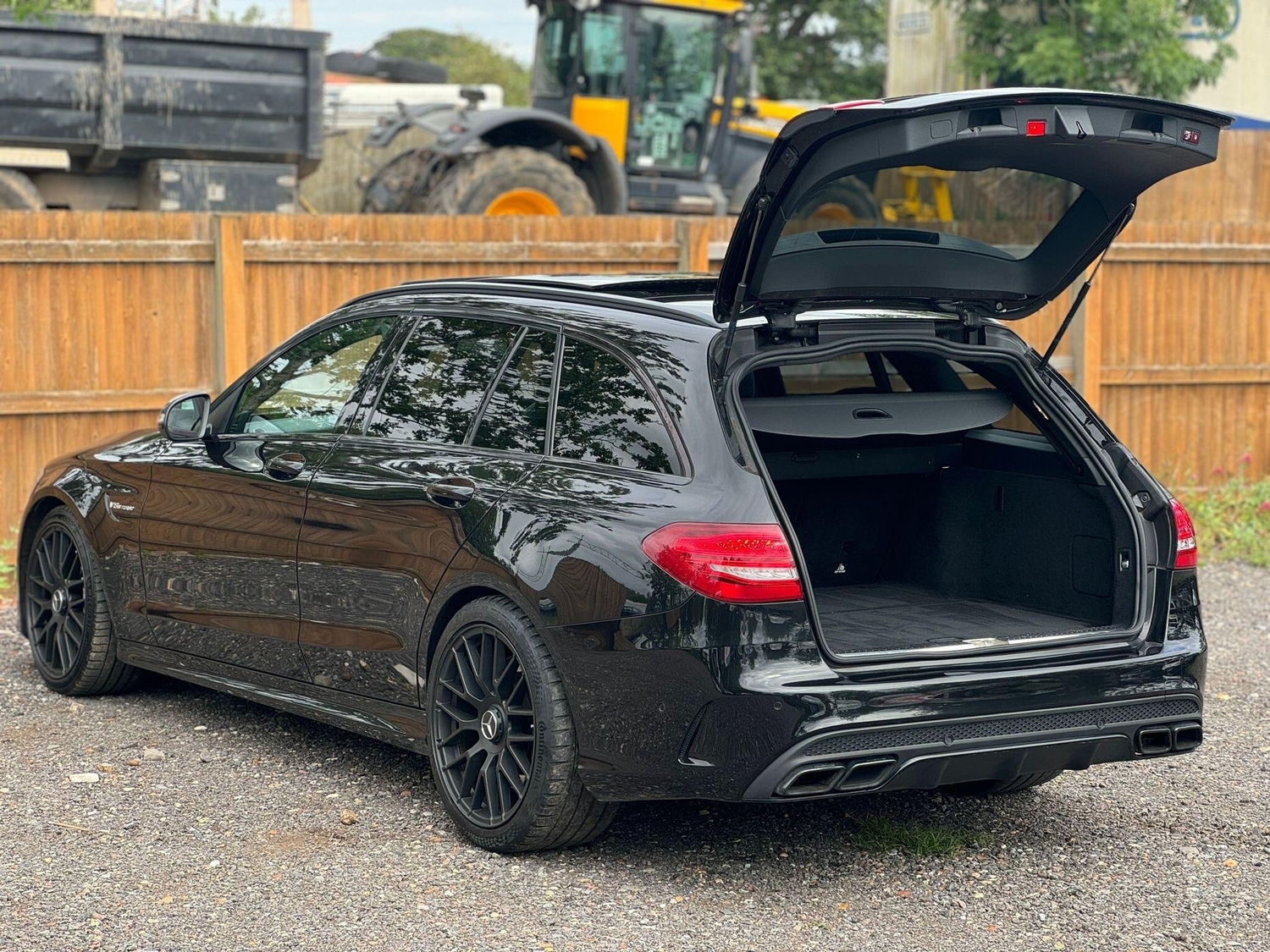 Mercedes-Benz C Class 2018 - Cars in St. Albans