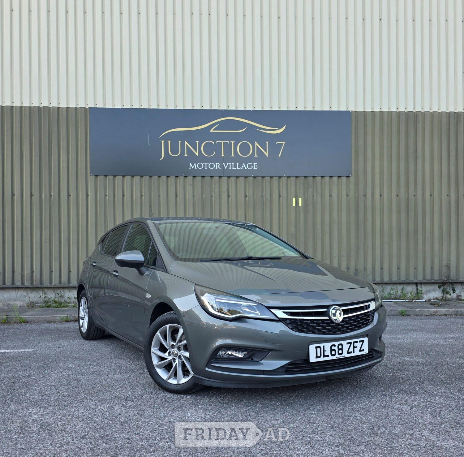 [ berth ]Vauxhall Astra