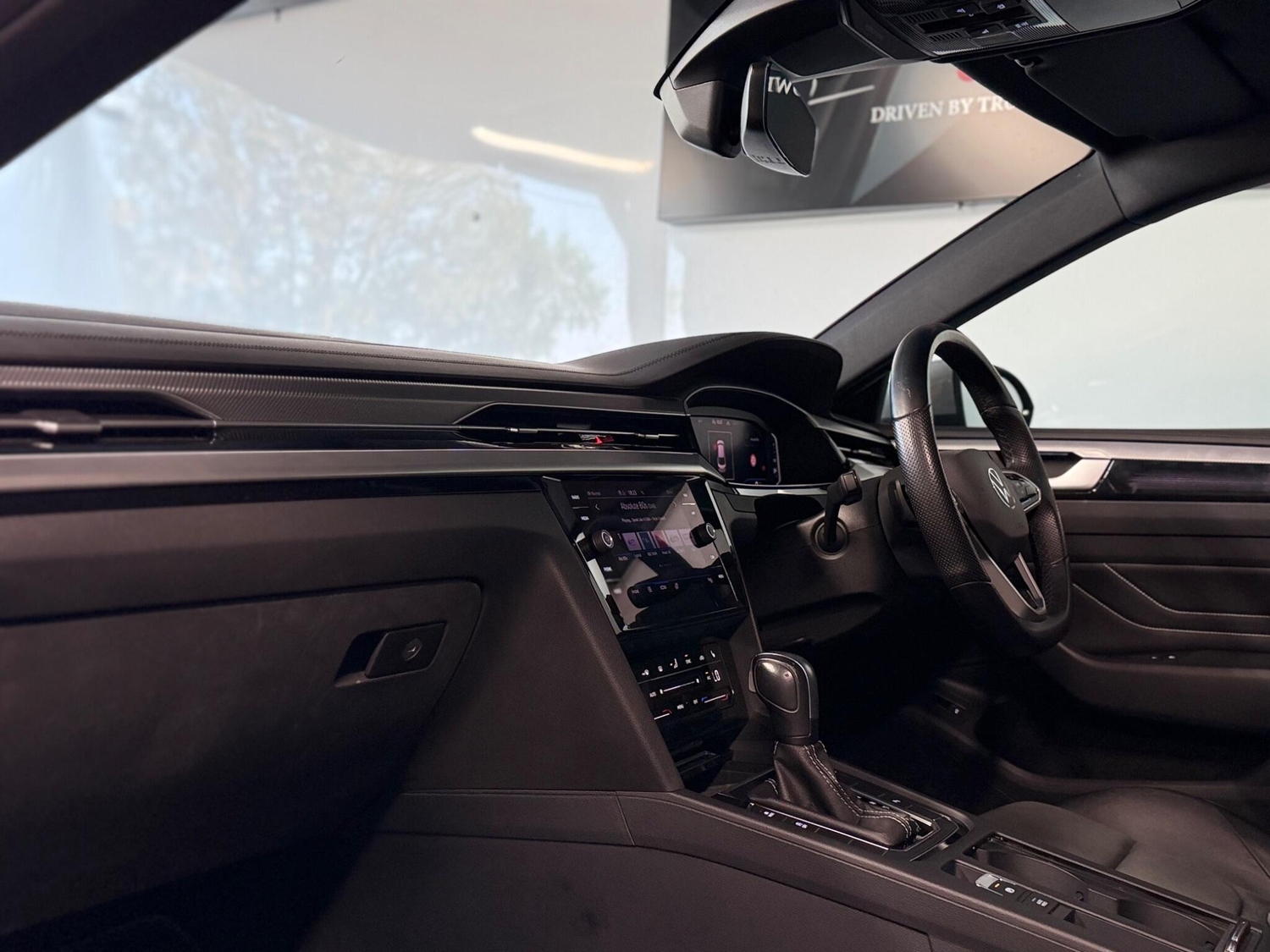 Volkswagen Arteon 2023 - Cars