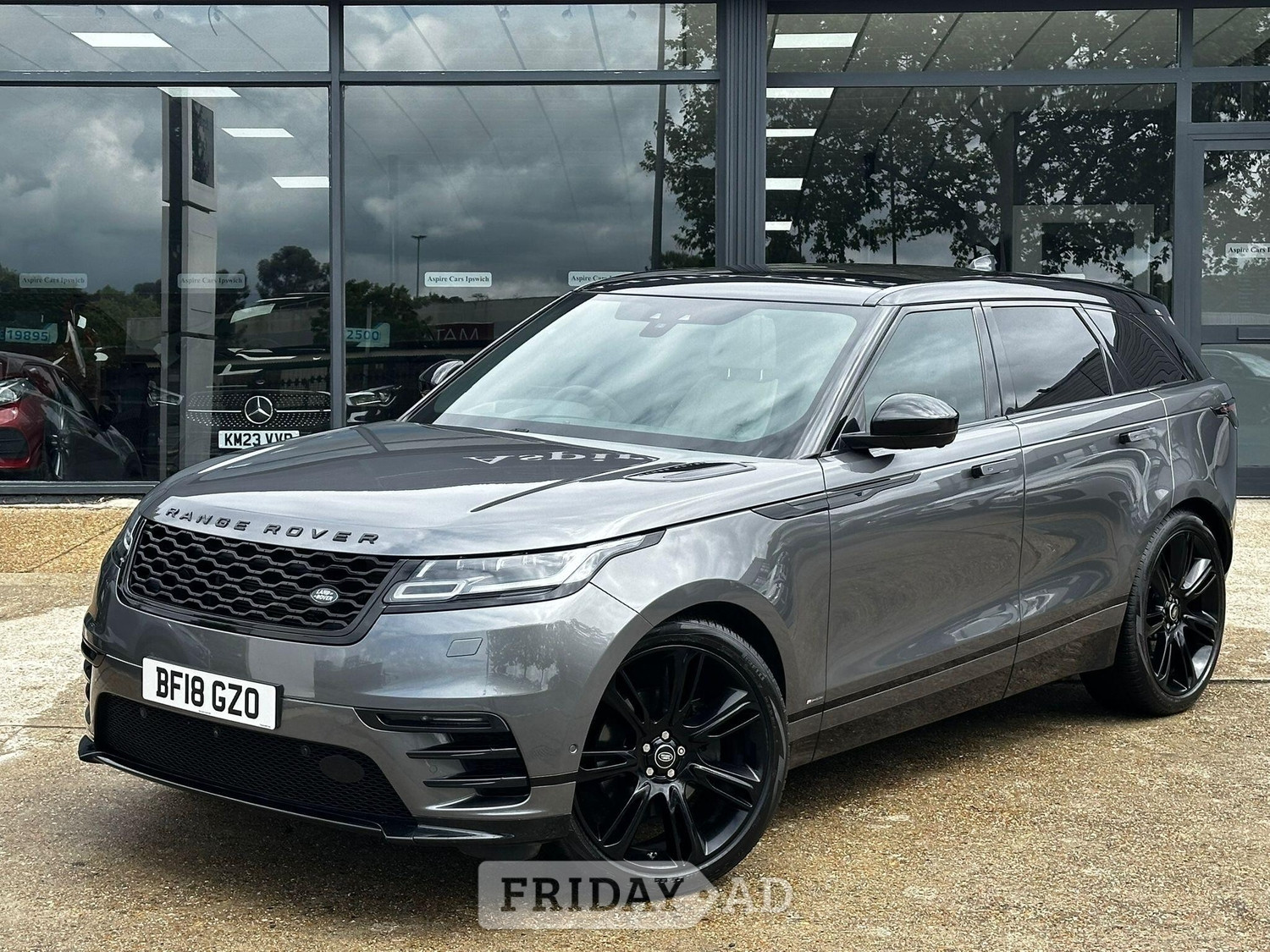 Land Rover Range Rover Velar 2018 - Cars in Ipswich