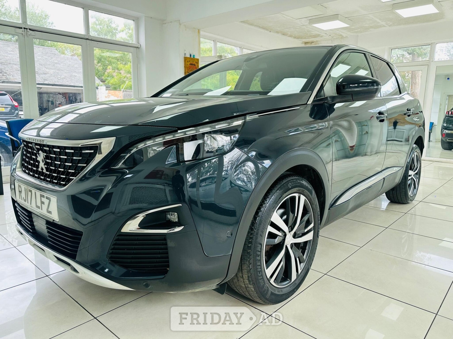 Peugeot 3008 2017 - Cars in Iver