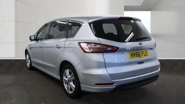 [ berth ]Ford S-Max