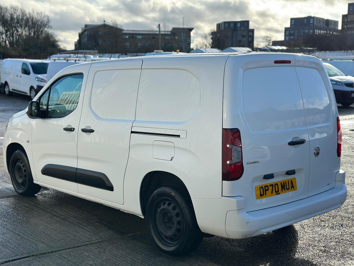 Vauxhall Combo 2020 - Vans & Commercial Vehicles