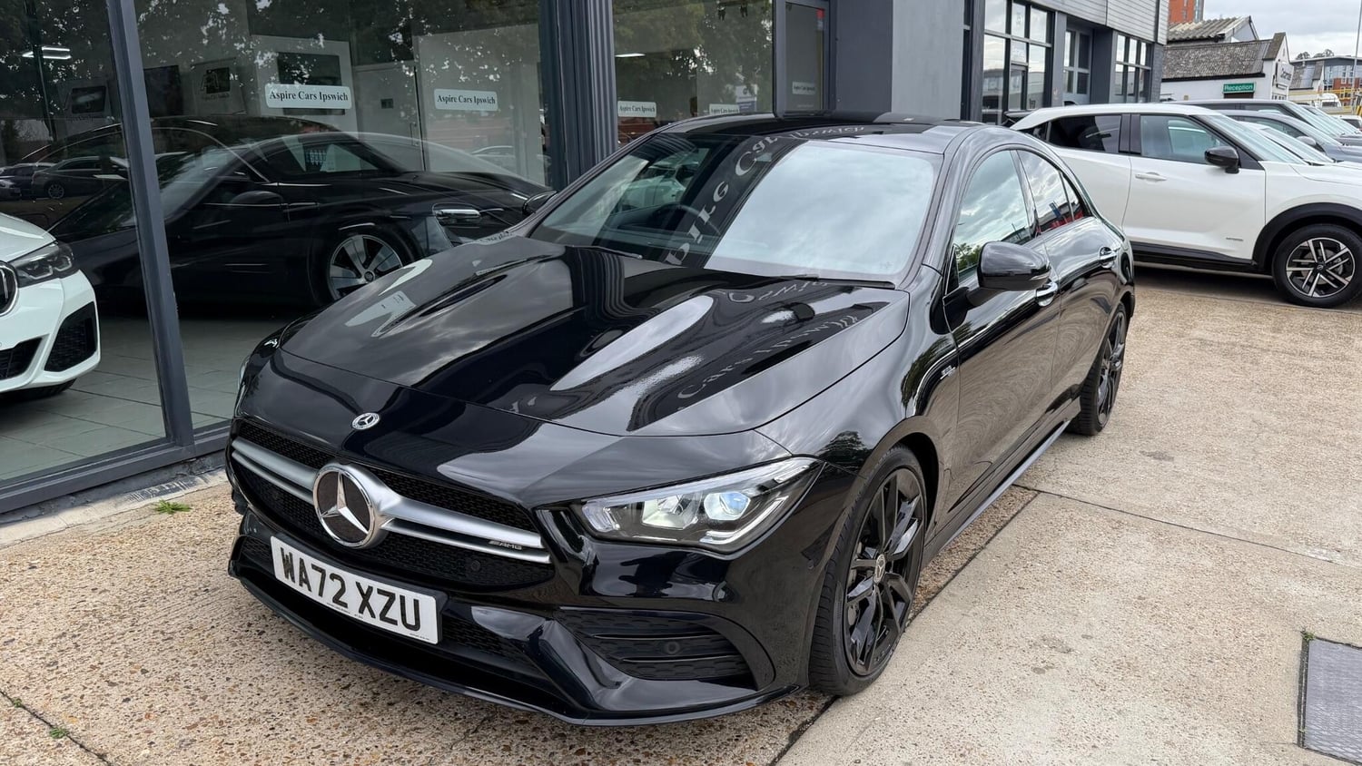 [ berth ]Mercedes-Benz CLA Class