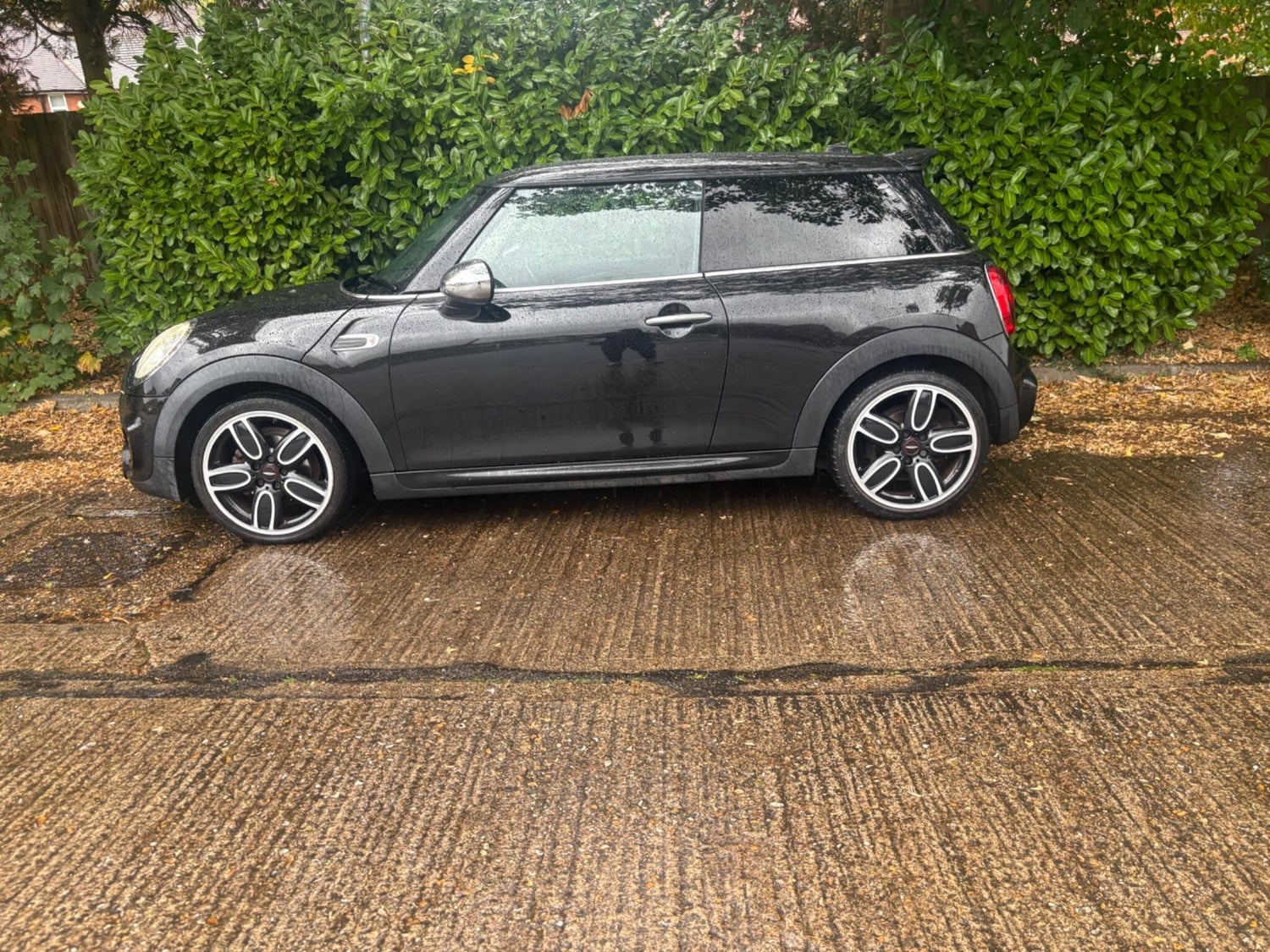 [ berth ]Mini Hatch