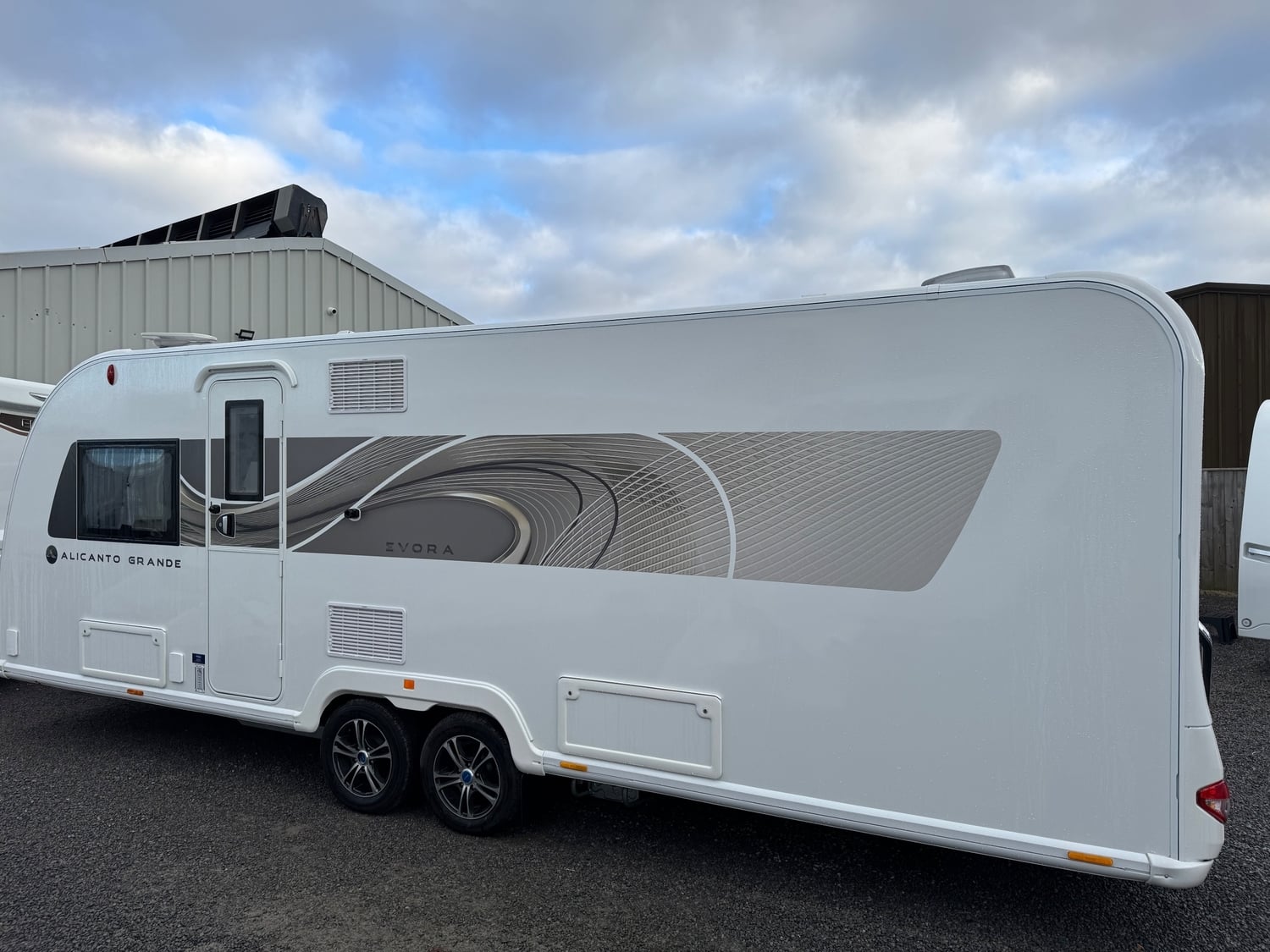 [ berth ]Bailey Alicanto Grande Evora