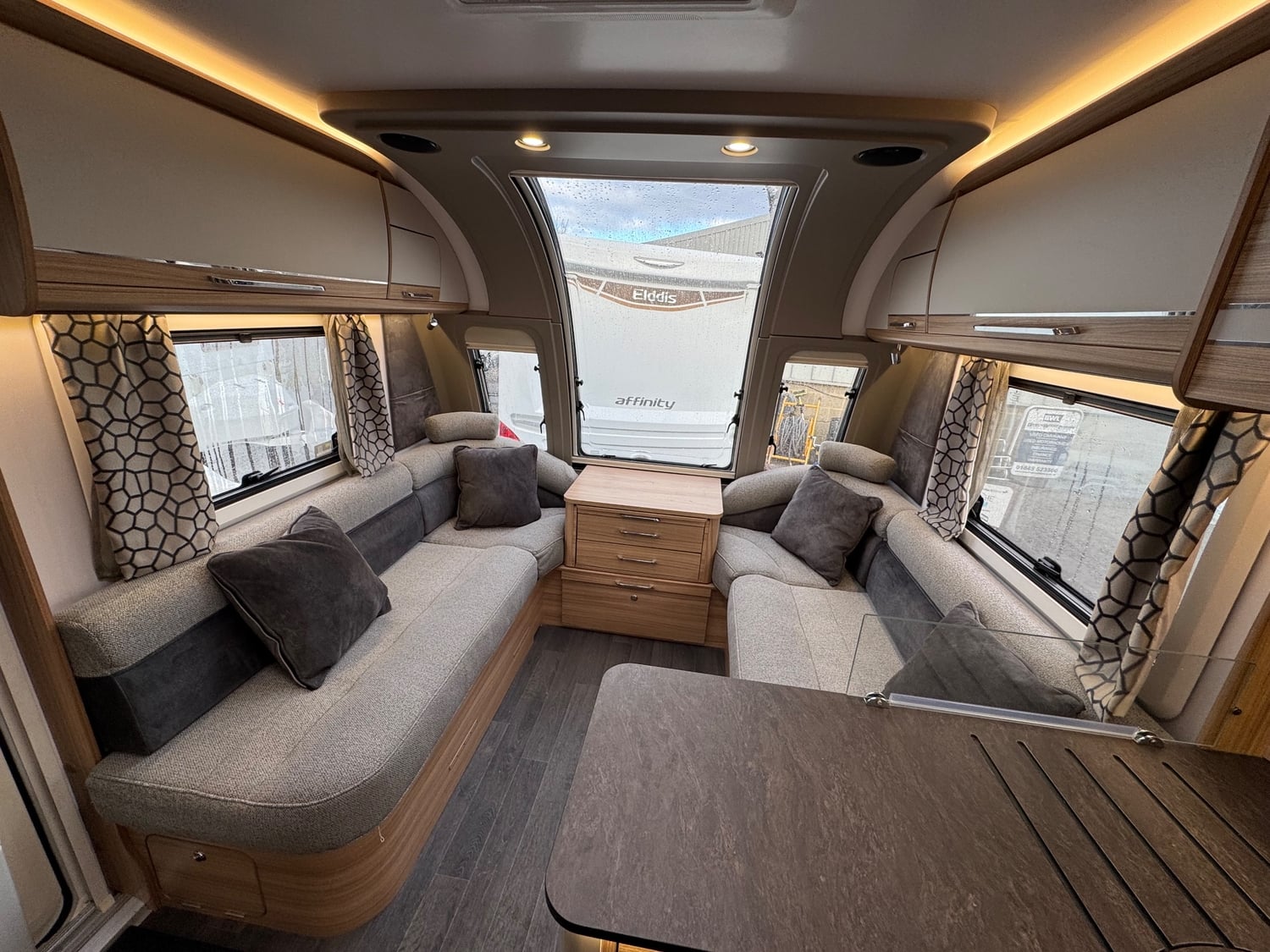 Bailey Alicanto Grande Evora 2024 - Motorhomes & Caravans