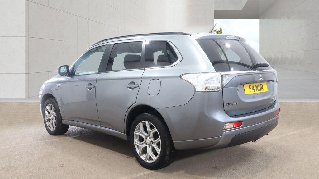 [ berth ]Mitsubishi Outlander