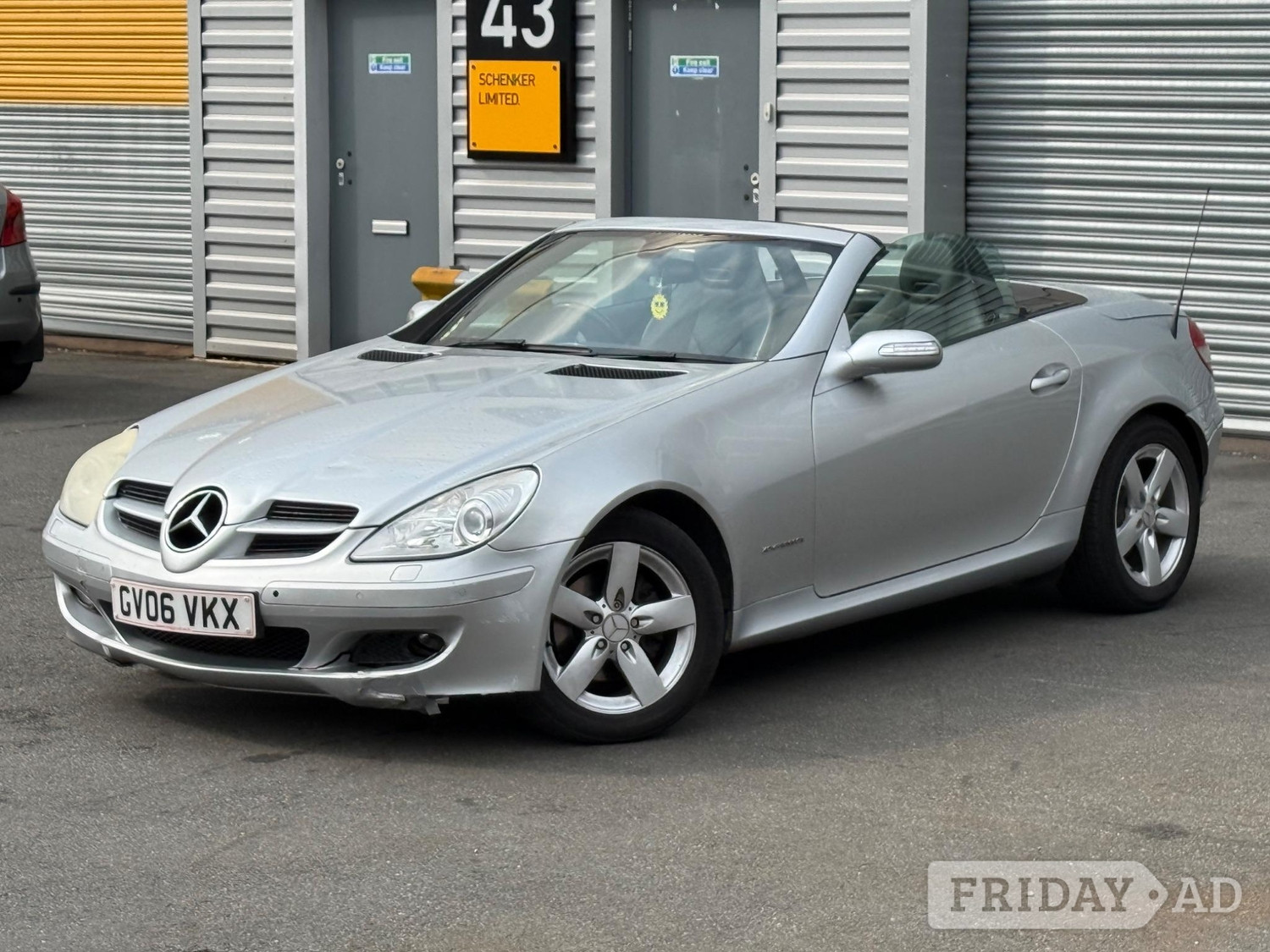 [ berth ]Mercedes-Benz SLK