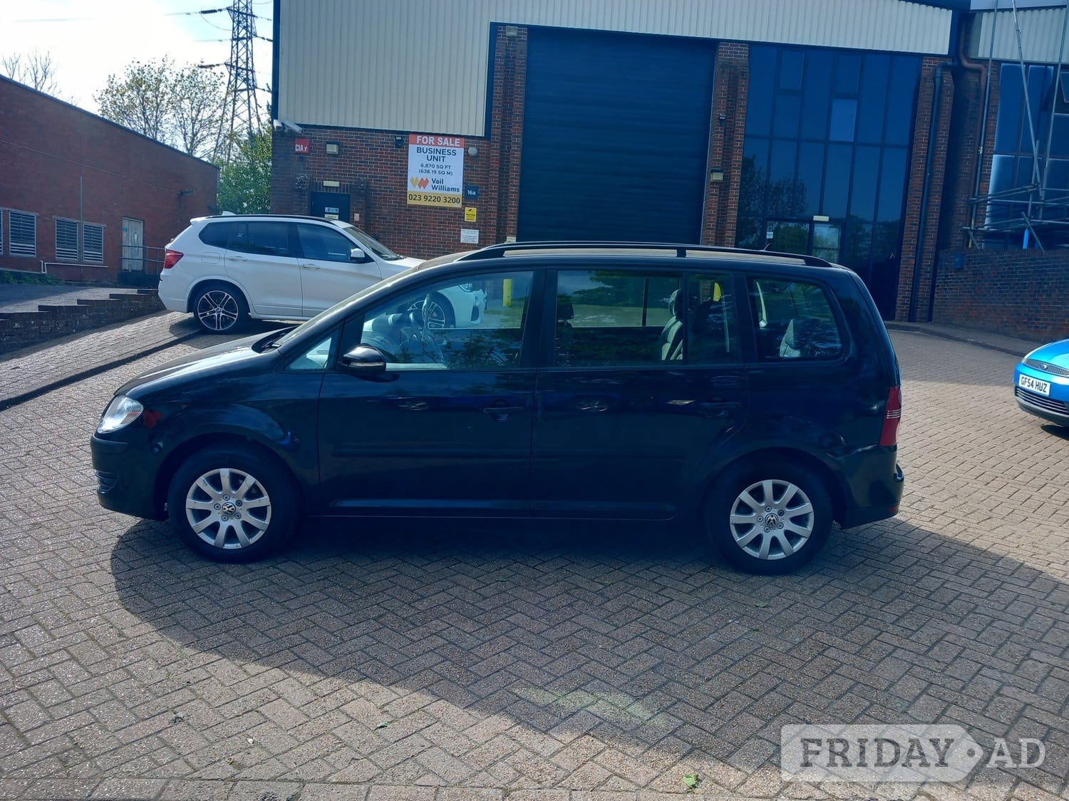 Volkswagen Touran 2009 - Cars in Waterlooville