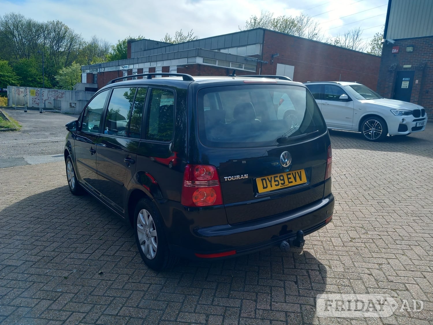 Volkswagen Touran 2009 - Cars