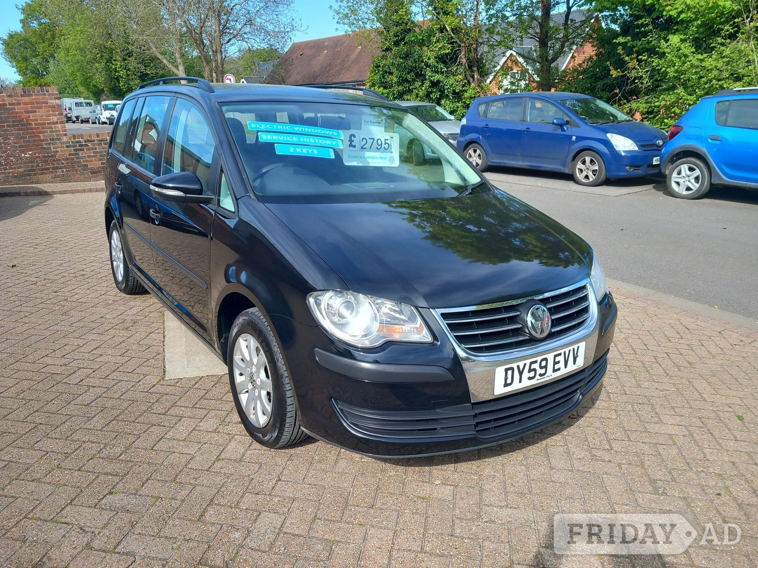Volkswagen Touran 2009 in Waterlooville