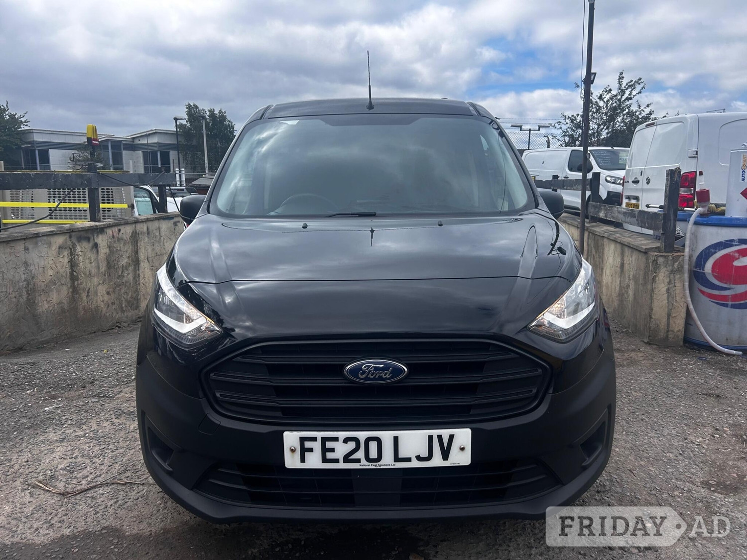 [ berth ]Ford Transit Connect