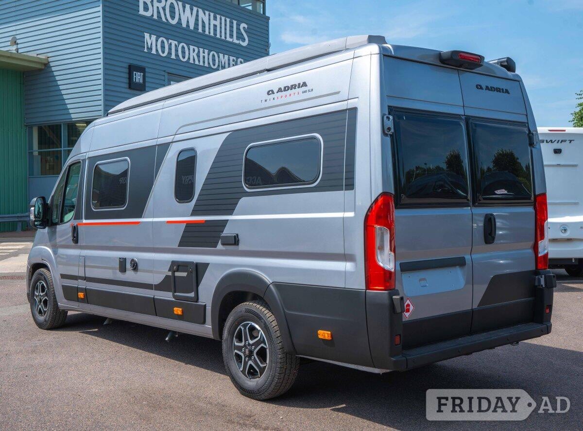 [4 berth ]Adria Twin Sports 640 SLB