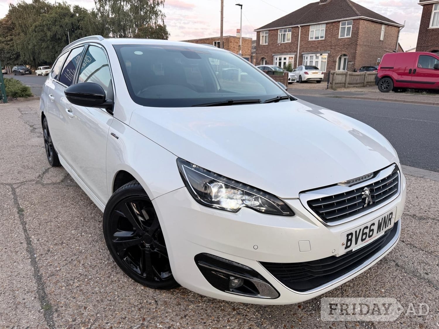 Peugeot 308 SW 2016 in Peterborough