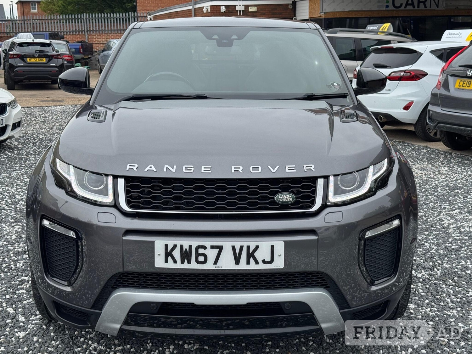 [ berth ]Land Rover Range Rover Evoque