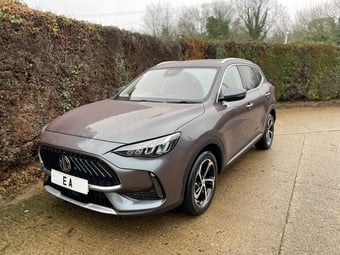 MG HS 2023