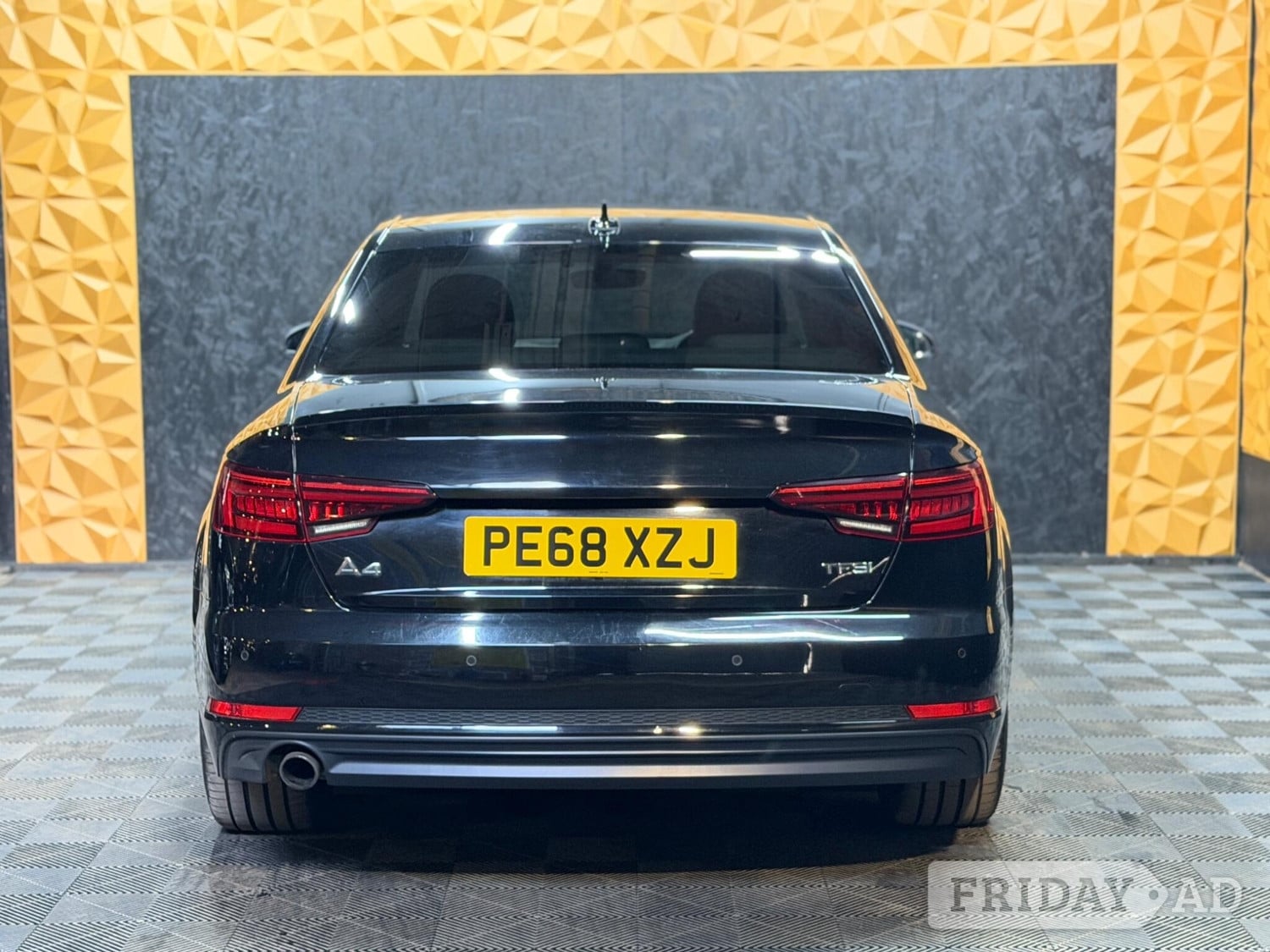 Audi A4 2018 - Cars