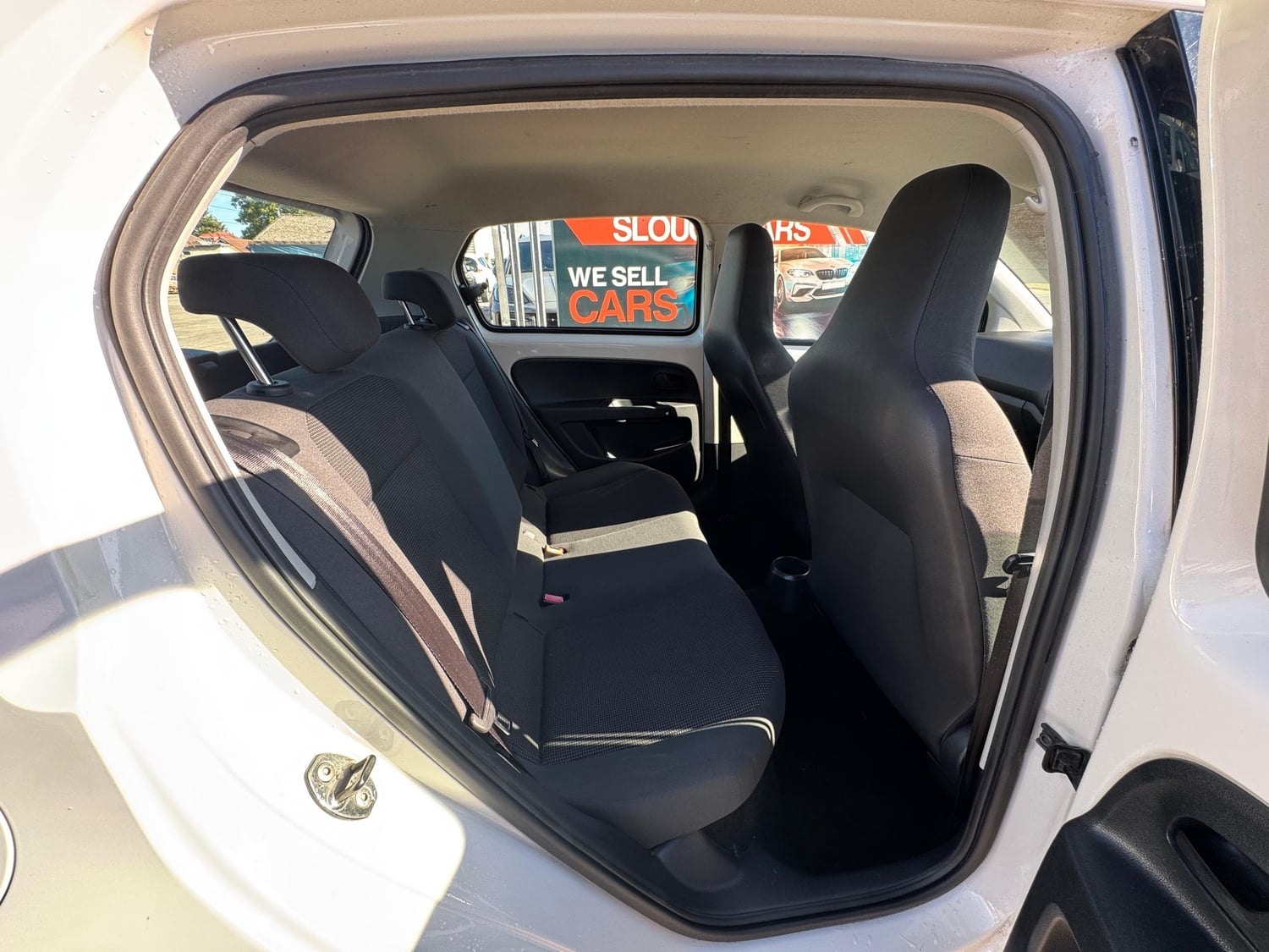 Volkswagen UP! 2012 - Cars