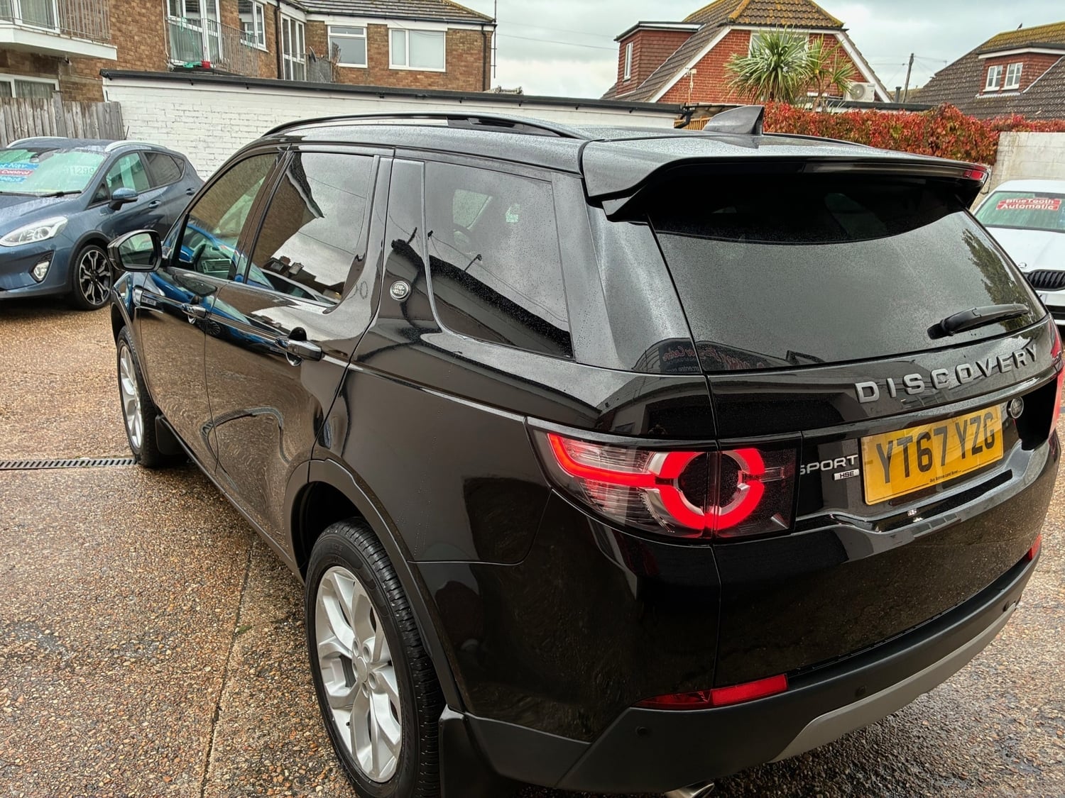 [ berth ]Land Rover Discovery Sport