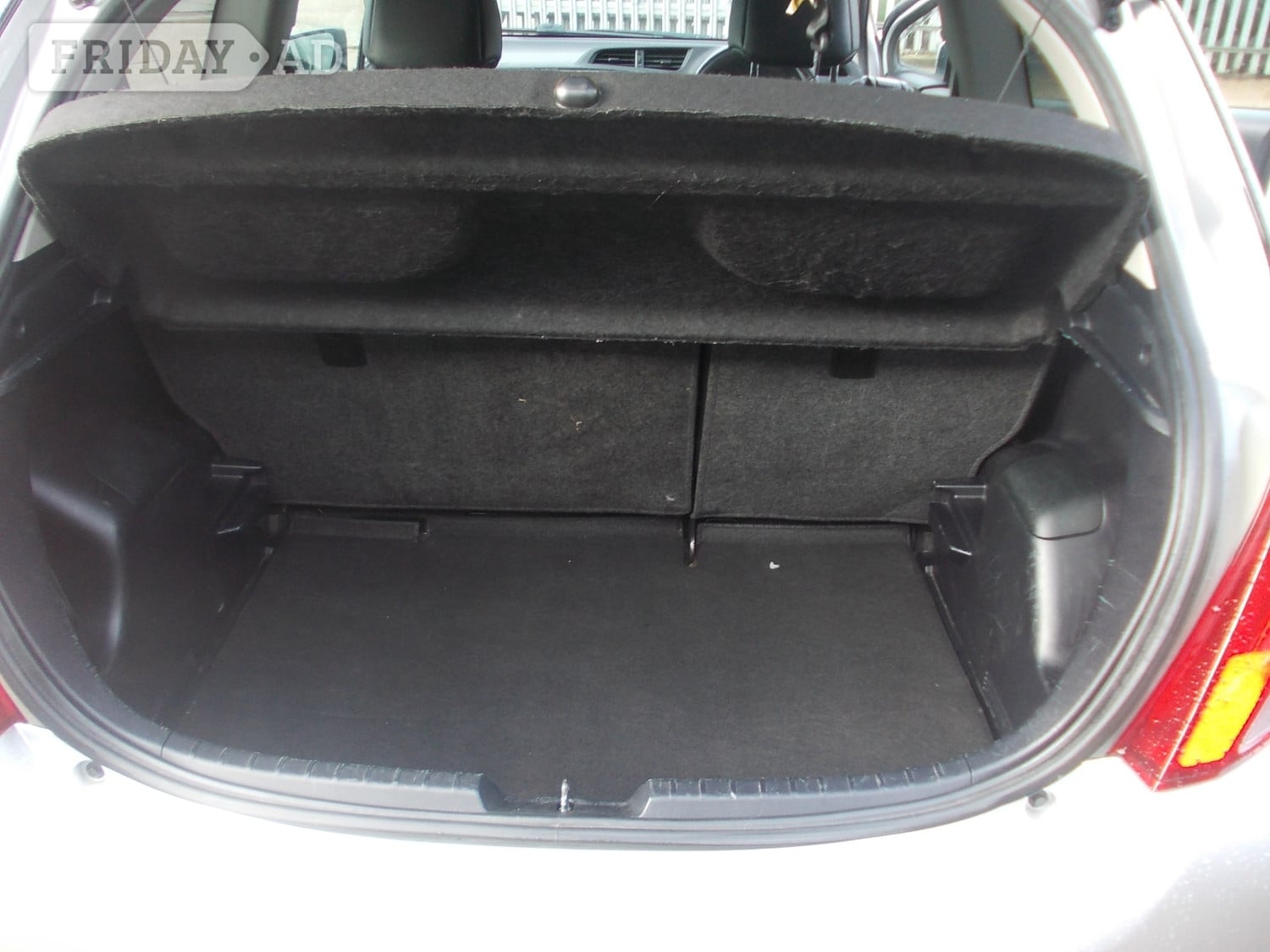 Toyota Yaris 2012 - Cars