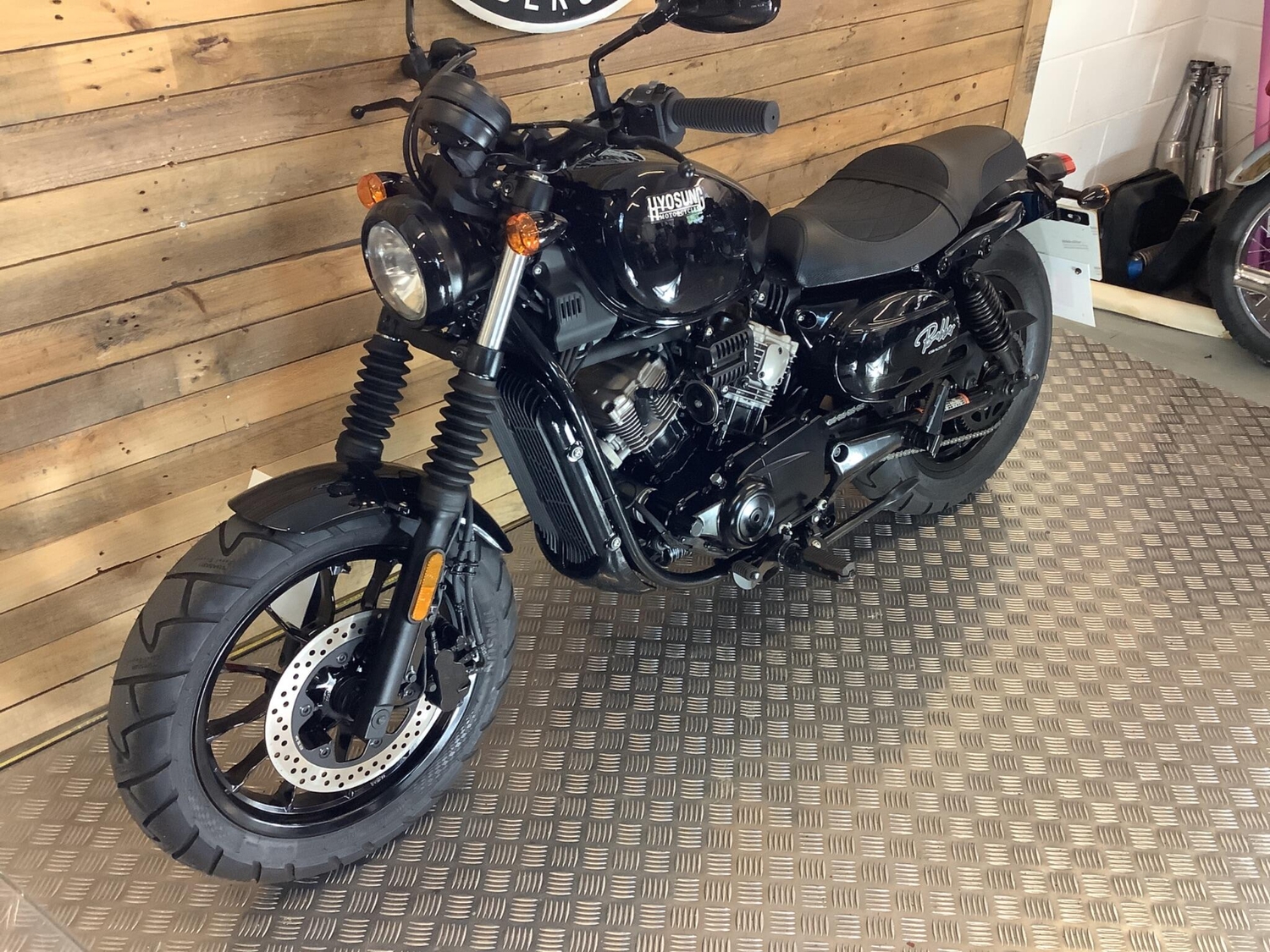 [ berth ]Hyosung GV